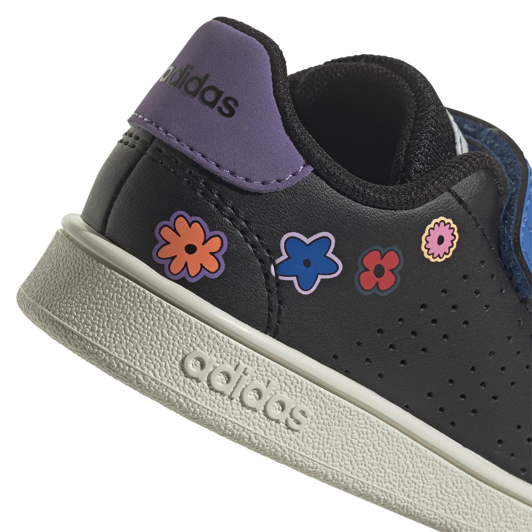 product/a/d/adidas_ie7457_9_footwear_photography_detail_view_2_white_bv.jpg