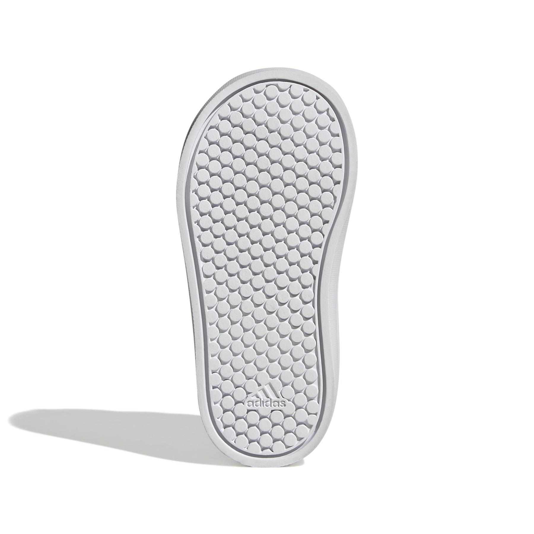 product/a/d/adidas_ie8890_4_footwear_photography_bottom_view_white.jpg