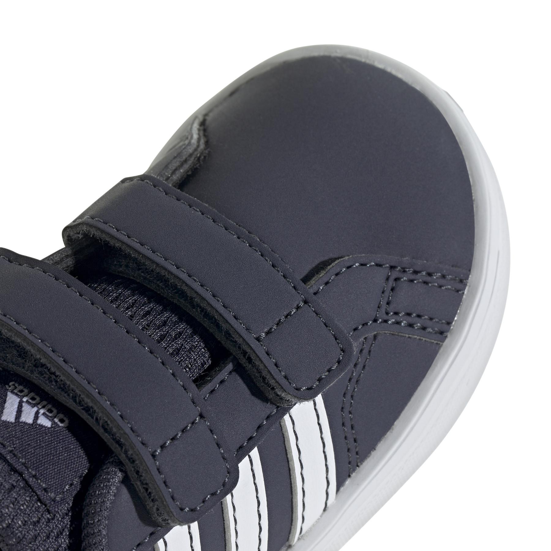product/a/d/adidas_ie8891_9_footwear_photography_detail_view_2_white.jpg