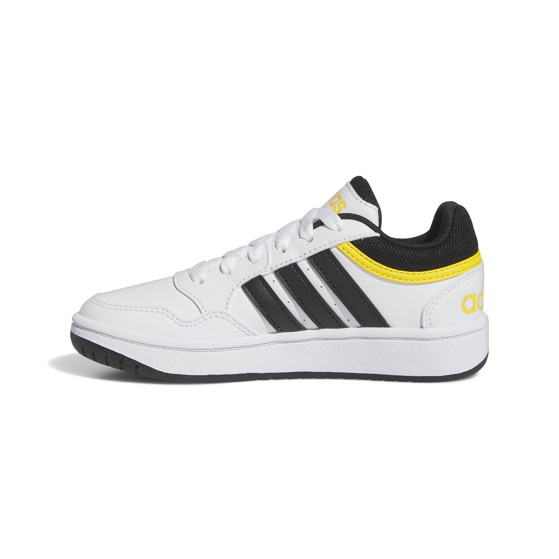 product/a/d/adidas_if2726_5_footwear_photography_side_medial_center_view_white.jpg