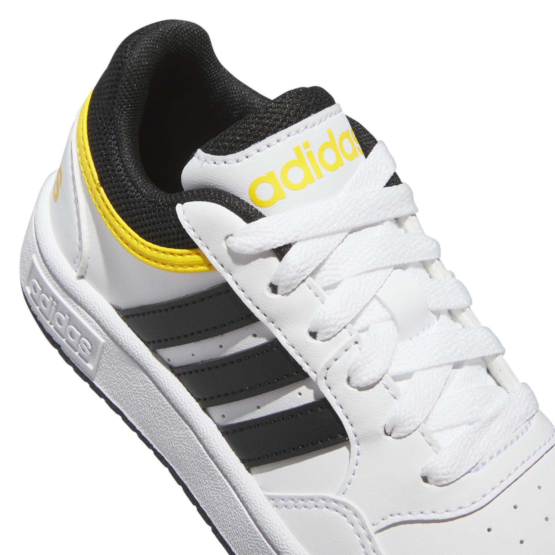 product/a/d/adidas_if2726_8_footwear_photography_detail_view_1_white.jpg
