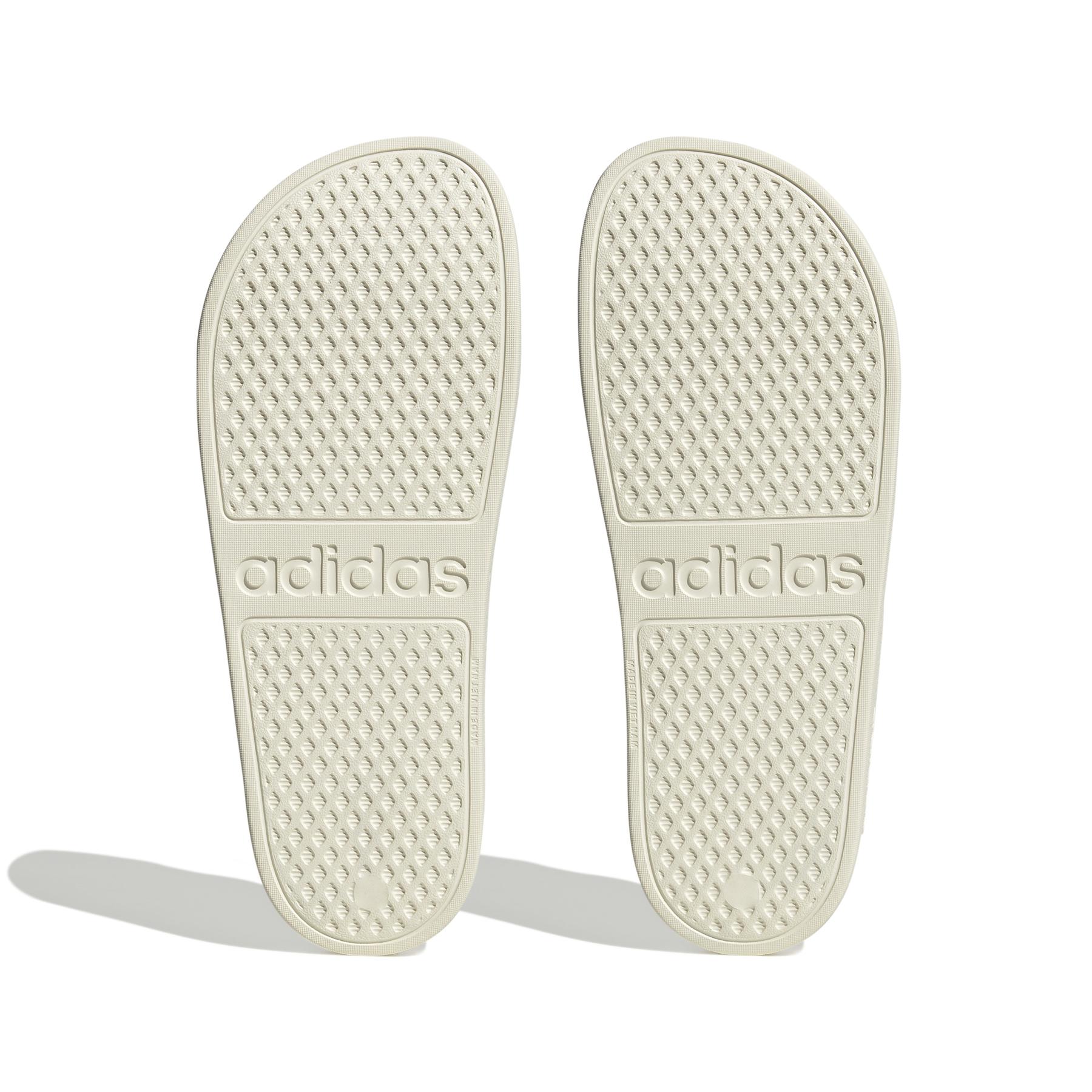 product/a/d/adidas_if7370_4_footwear_photography_bottom_view_white_bv.jpg