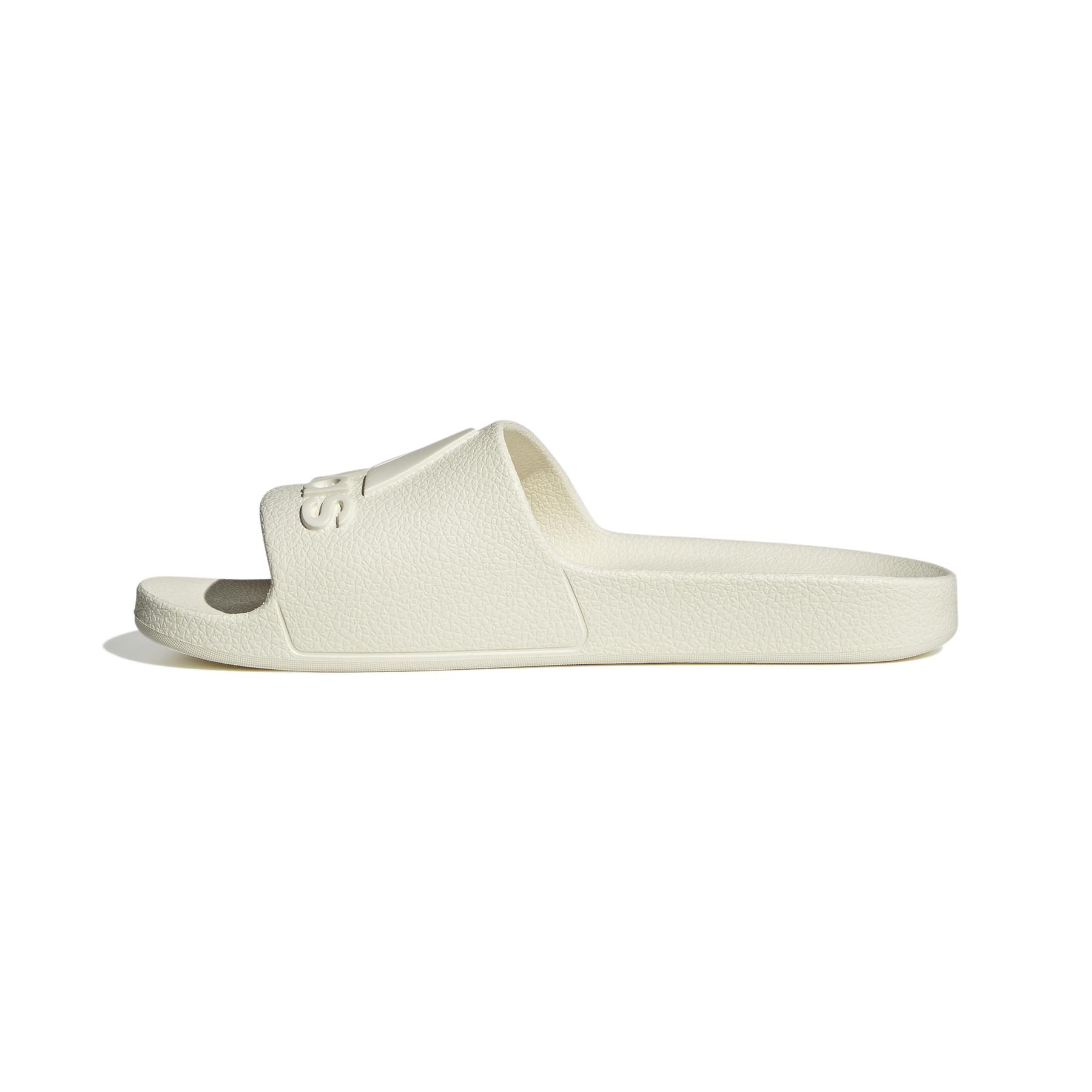 product/a/d/adidas_if7370_5_footwear_photography_side_medial_center_view_white_bv.jpg