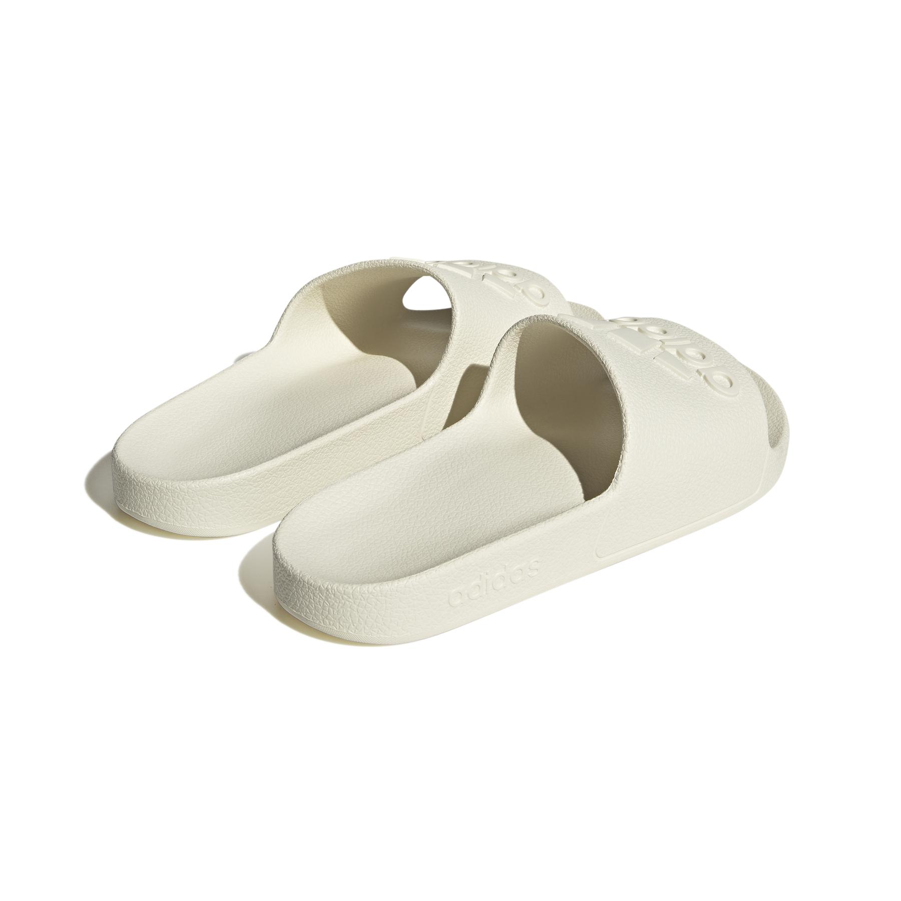 product/a/d/adidas_if7370_7_footwear_photography_back_lateral_top_view_white_bv.jpg