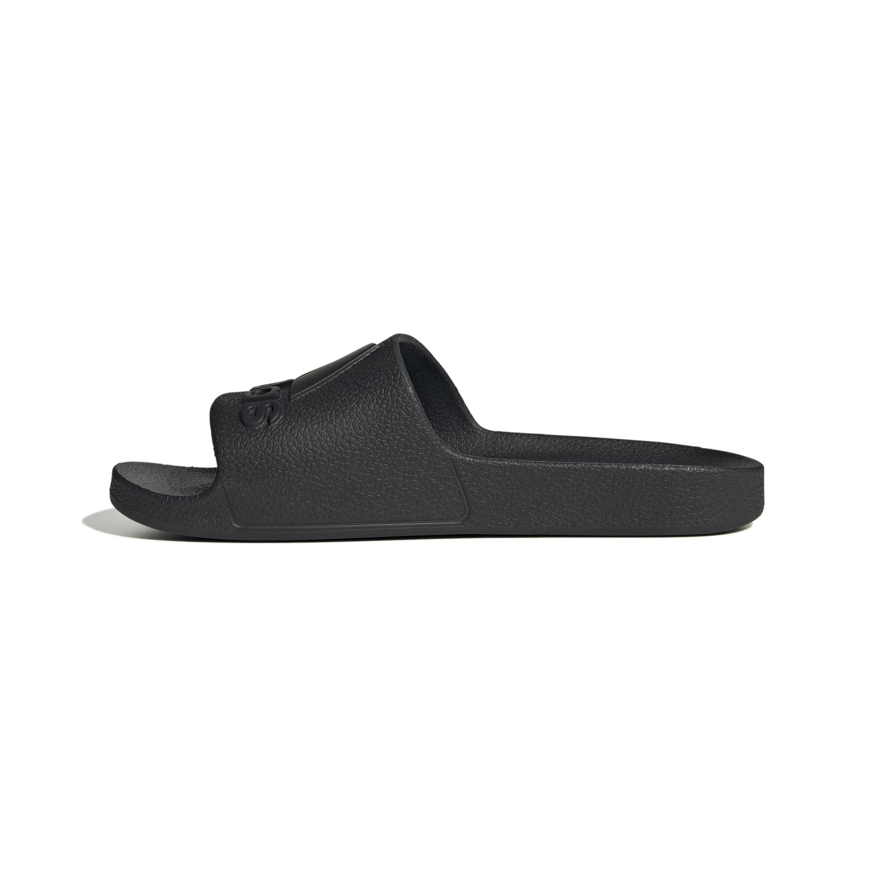product/a/d/adidas_if7371_5_footwear_photography_side_medial_center_view_white_bv.jpg