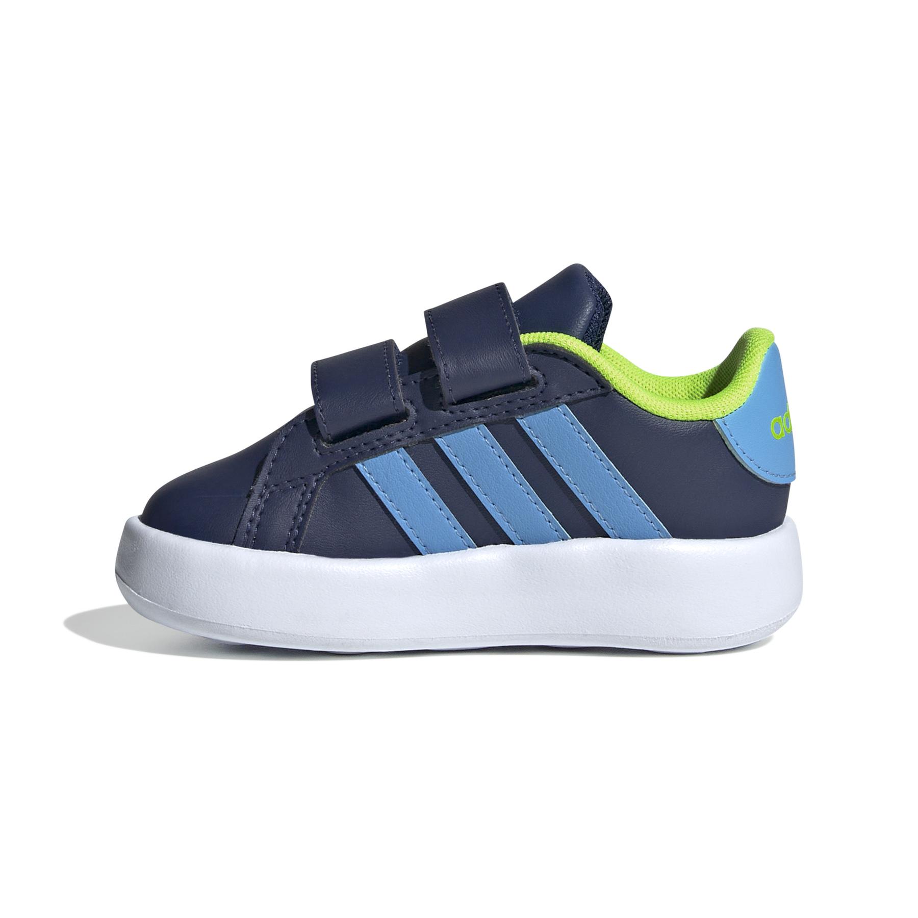 product/a/d/adidas_ih4885_5_footwear_photography_side_medial_center_view_white.jpg