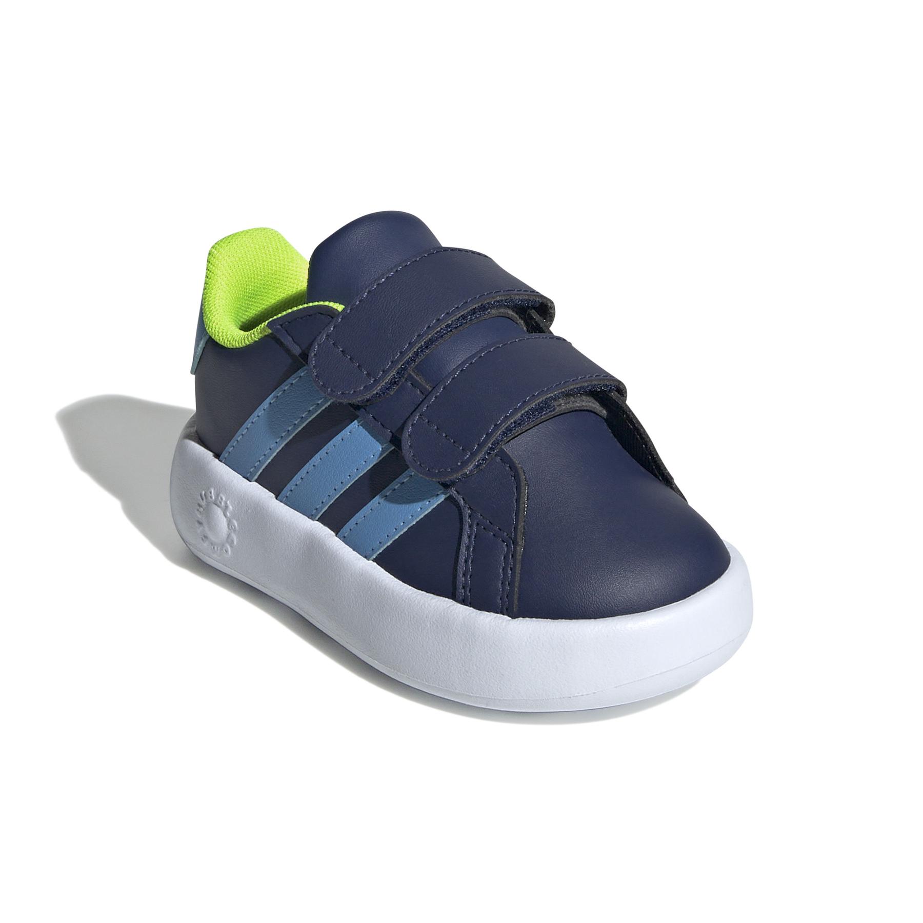 product/a/d/adidas_ih4885_6_footwear_photography_front_lateral_top_view_white.jpg