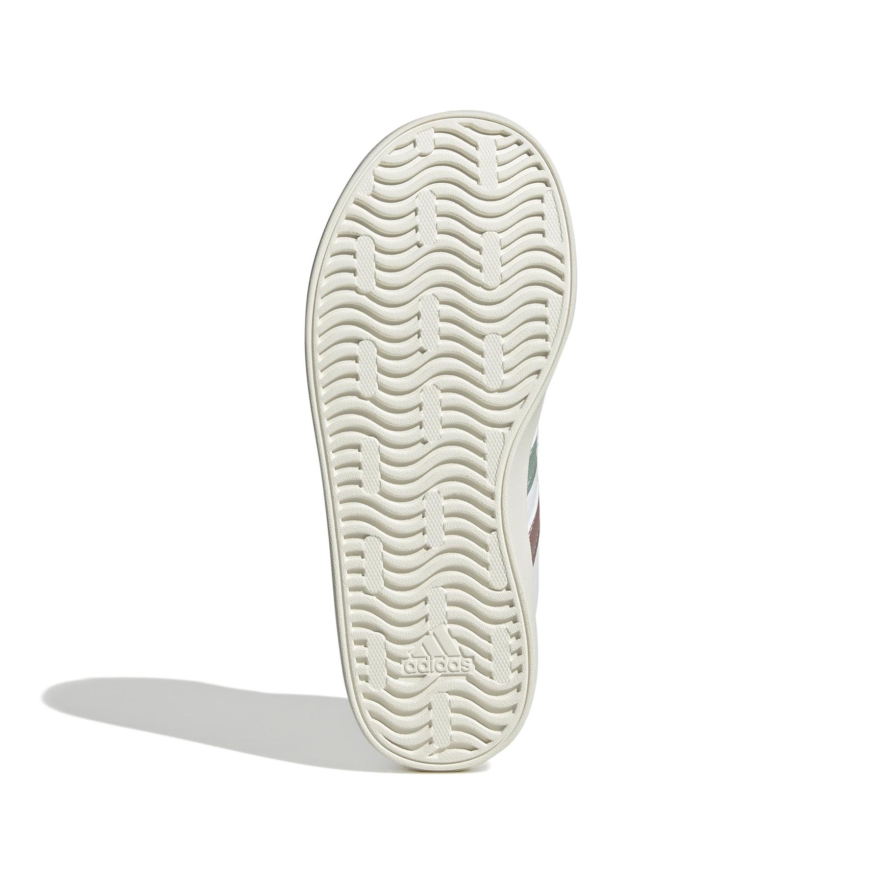 product/a/d/adidas_ih4952_4_footwear_photography_bottom_view_white.jpg