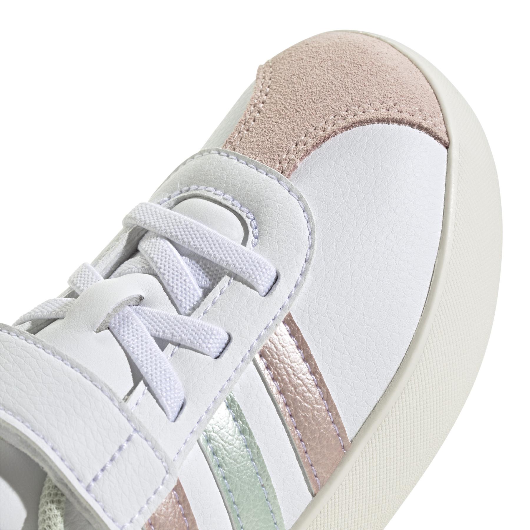 product/a/d/adidas_ih4952_9_footwear_photography_detail_view_2_white.jpg
