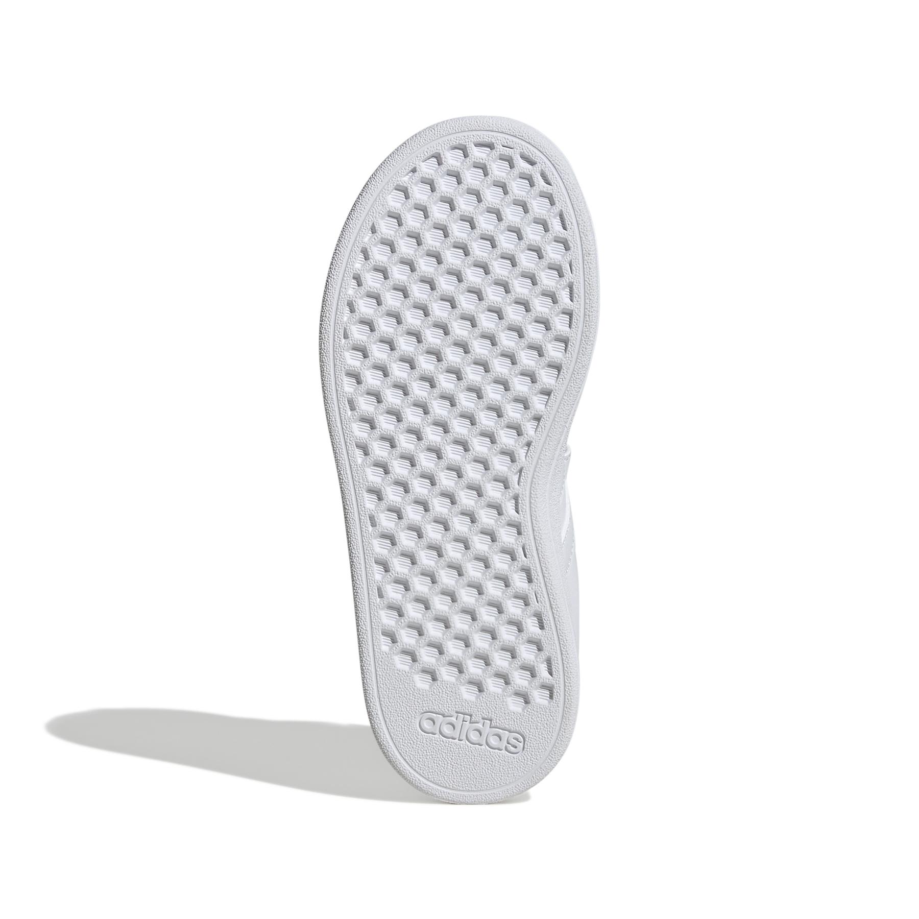 product/a/d/adidas_ih5531_4_footwear_photography_bottom_view_white.jpg