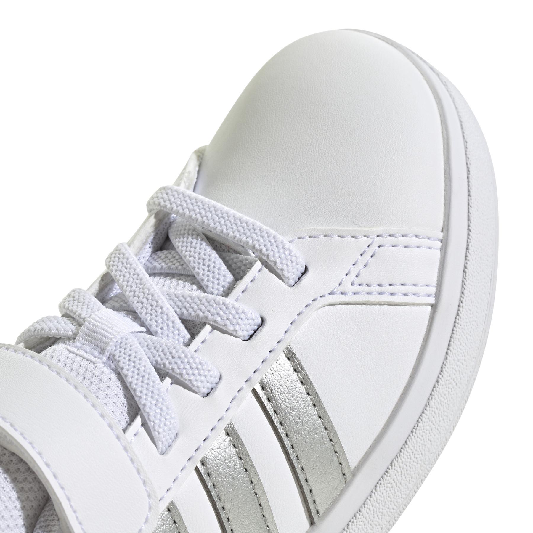 product/a/d/adidas_ih5532_9_footwear_photography_detail_view_2_white.jpg