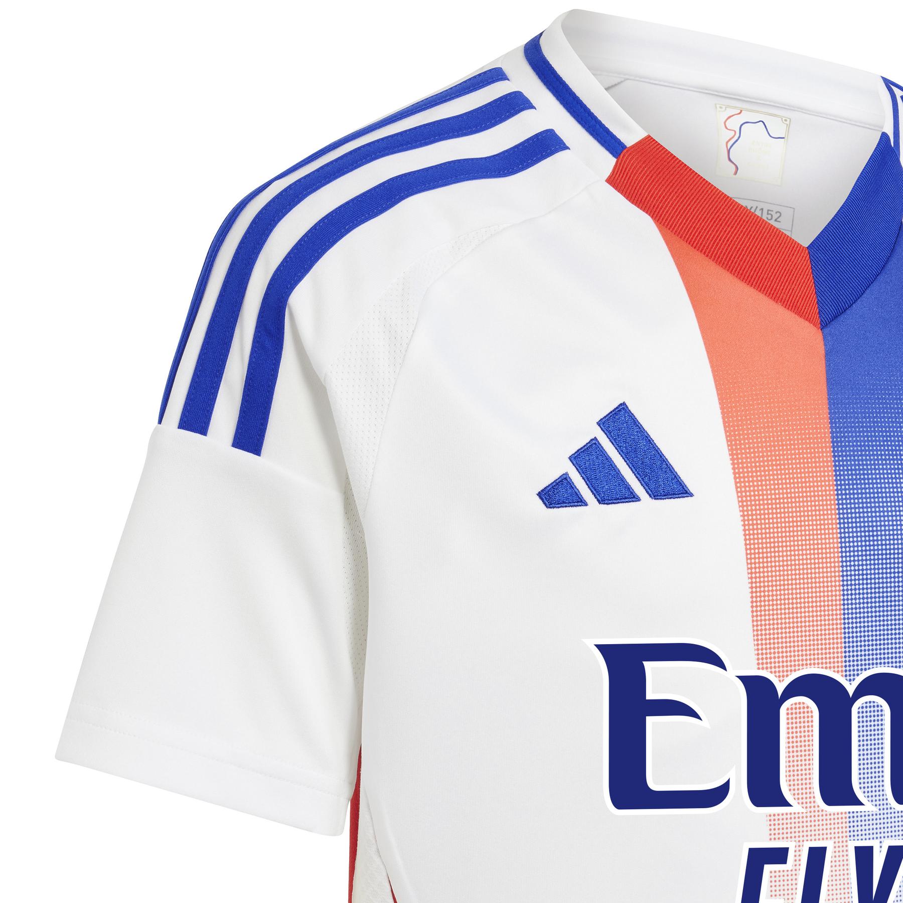 product/a/d/adidas_iv4735_4_apparel_photography_detail_view_1_white-nw052424.jpg