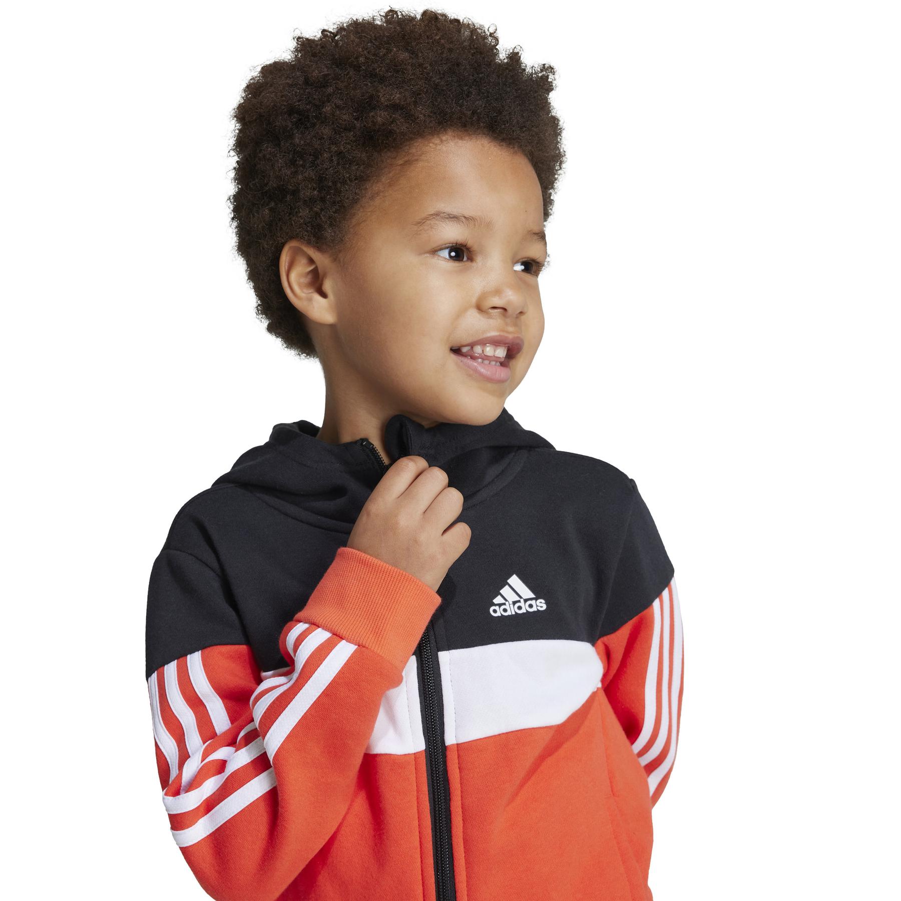 product/a/d/adidas_iv7437_8_apparel_on_model_detail_view_2_white.jpg