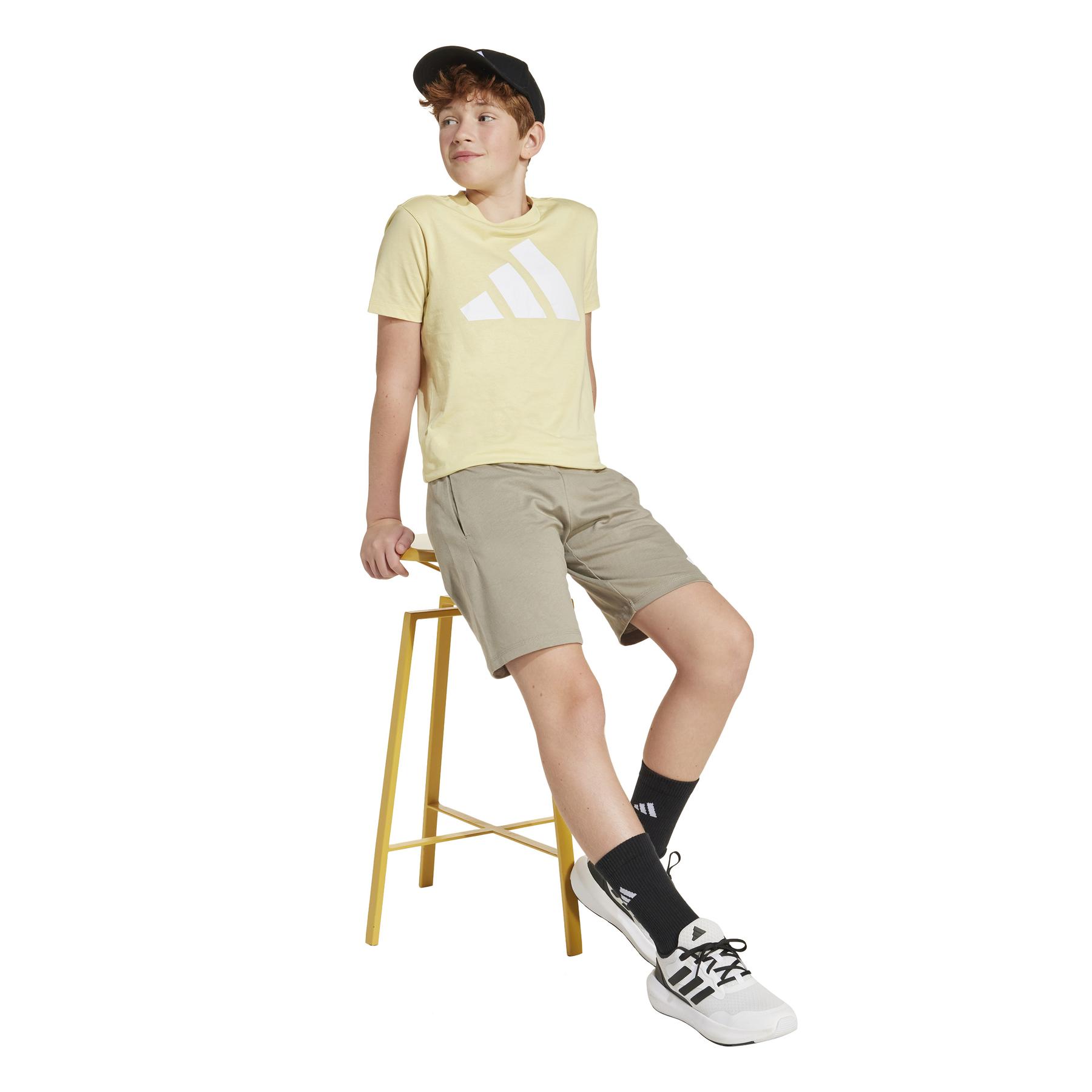 product/a/d/adidas_jd2089_putbei-white_4.jpg