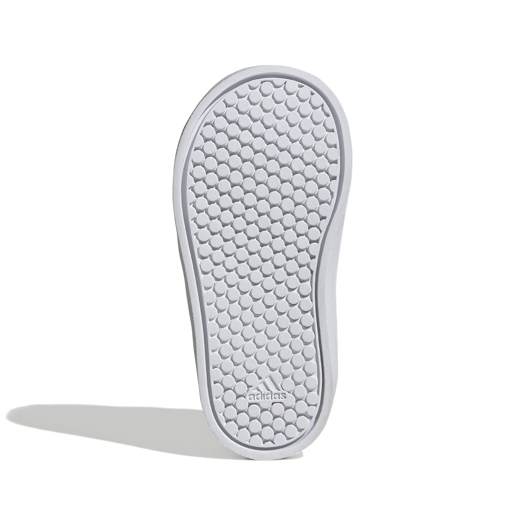 product/a/d/adidas_jh6672_4_footwear_photography_bottom_view_white.jpg