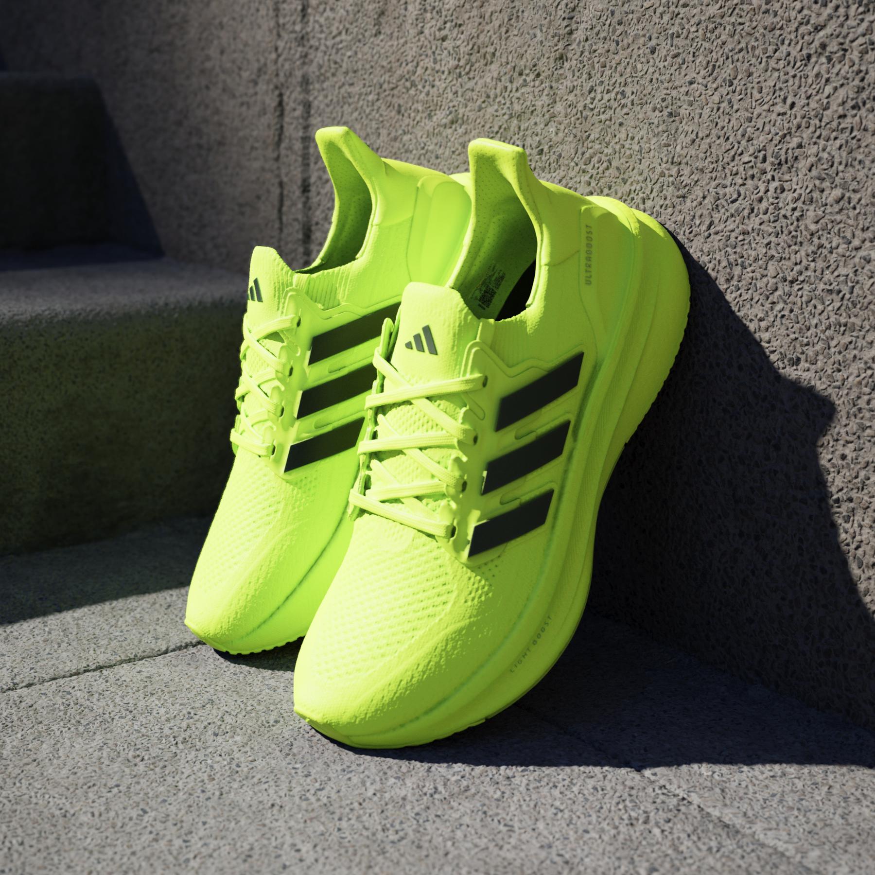 product/a/d/adidas_jh9069_18_footwear_photography_heromrktng_view_5-nw091625.jpg