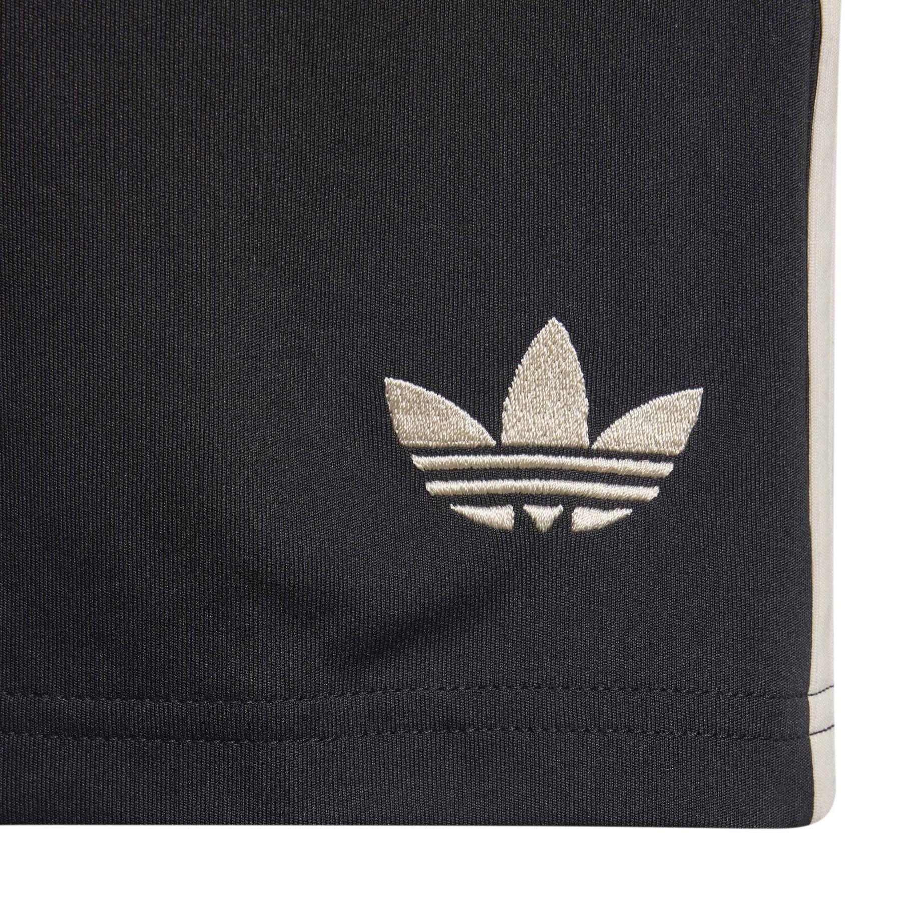 product/a/d/adidas_jn8523_4_apparel_photography_detail_view_1_white.jpg