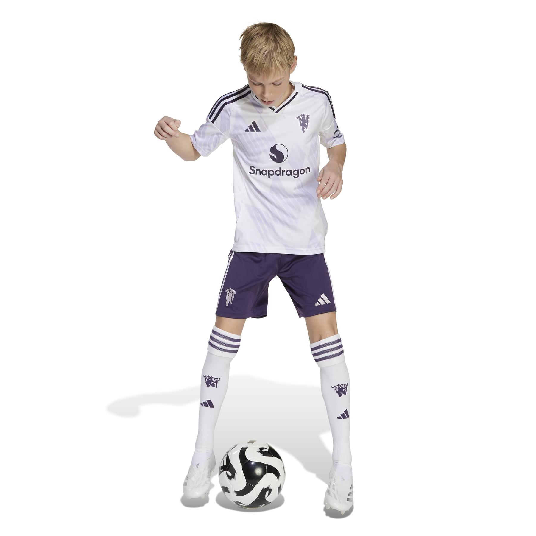 product/a/d/adidas_jp3030_5_apparel_on_model_walking_view_white.jpg