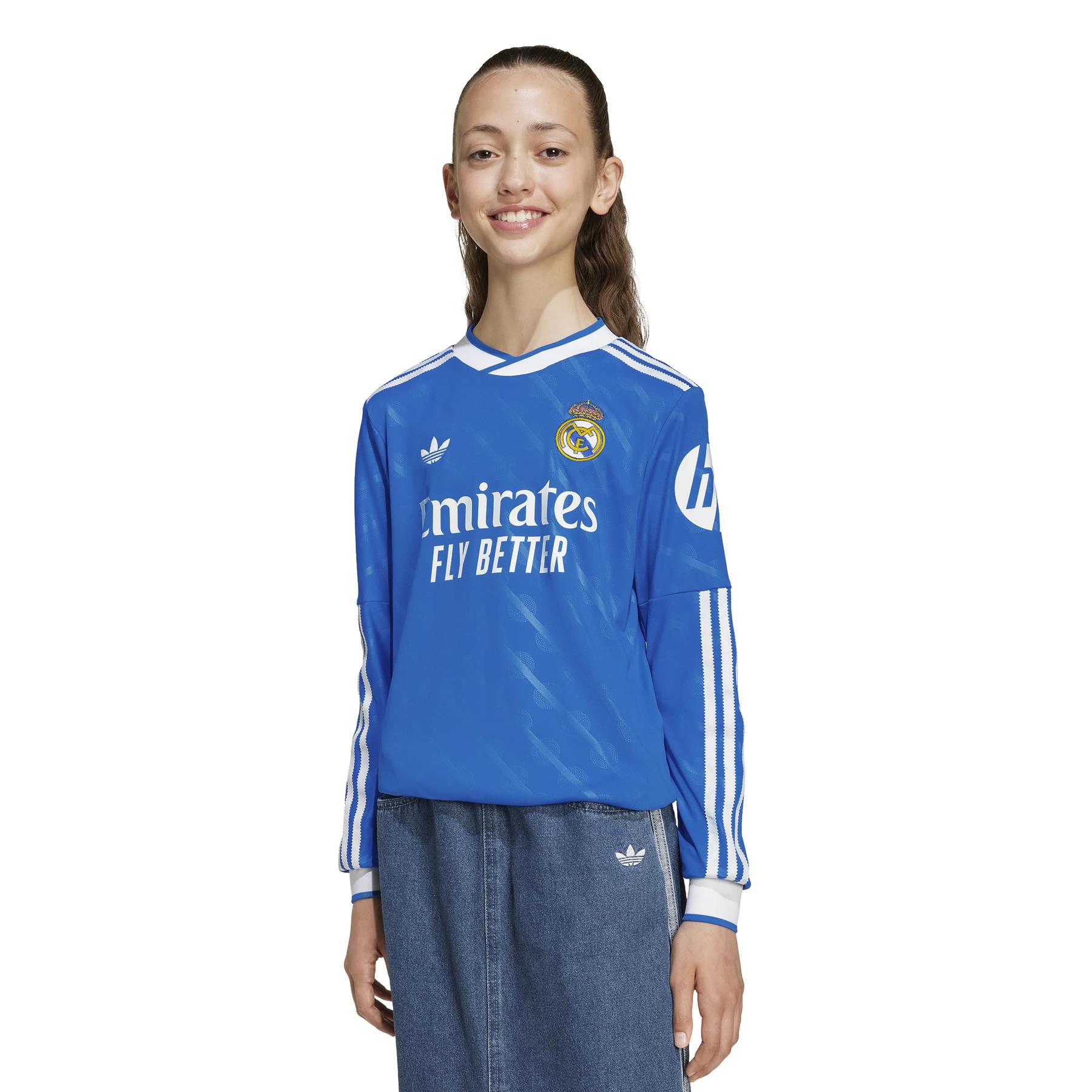product/a/d/adidas_jp3918_3_apparel_on_model_standard_view_white.jpg