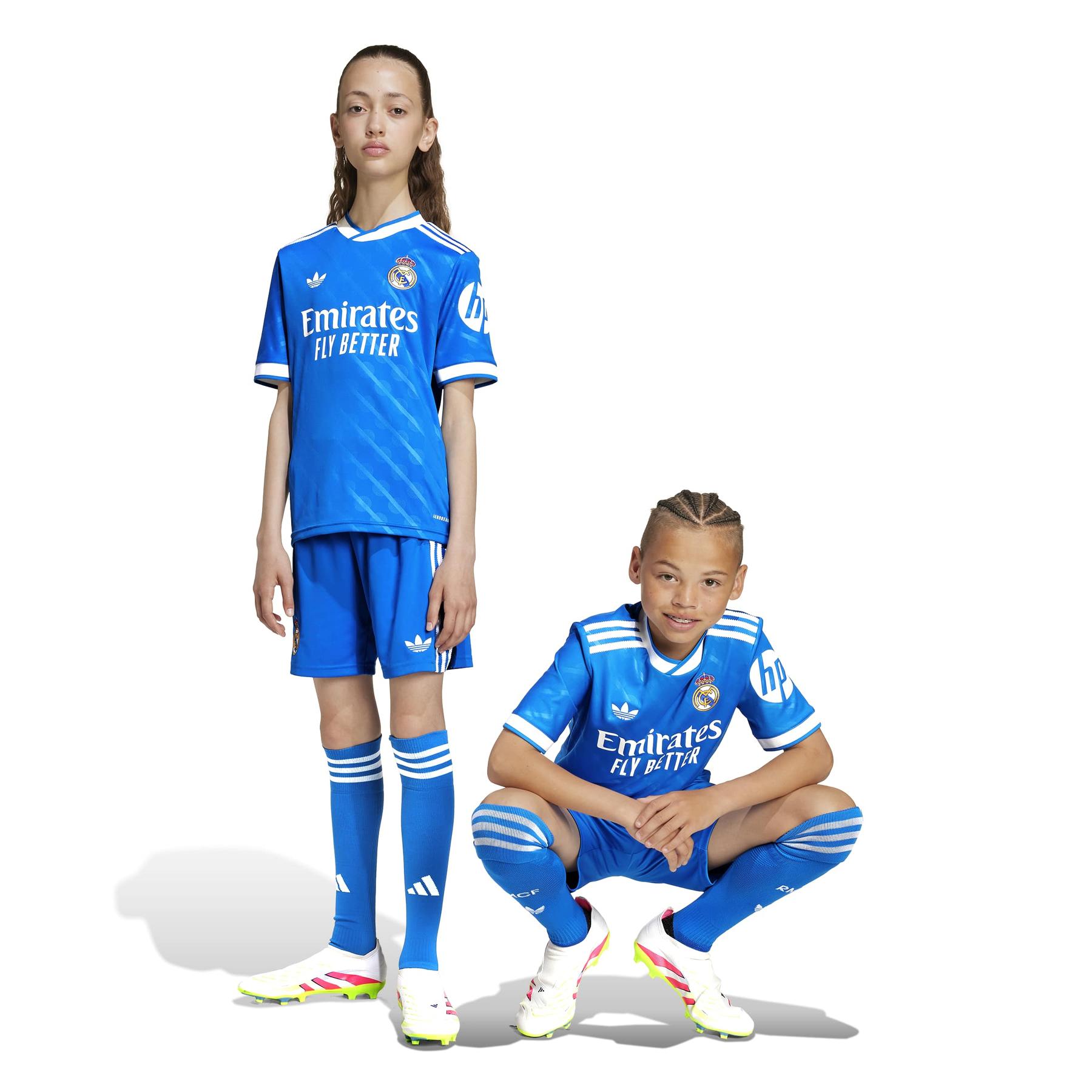 product/a/d/adidas_jp3924_8_apparel_on_model_standard_unisex_pair_shot_white.jpg