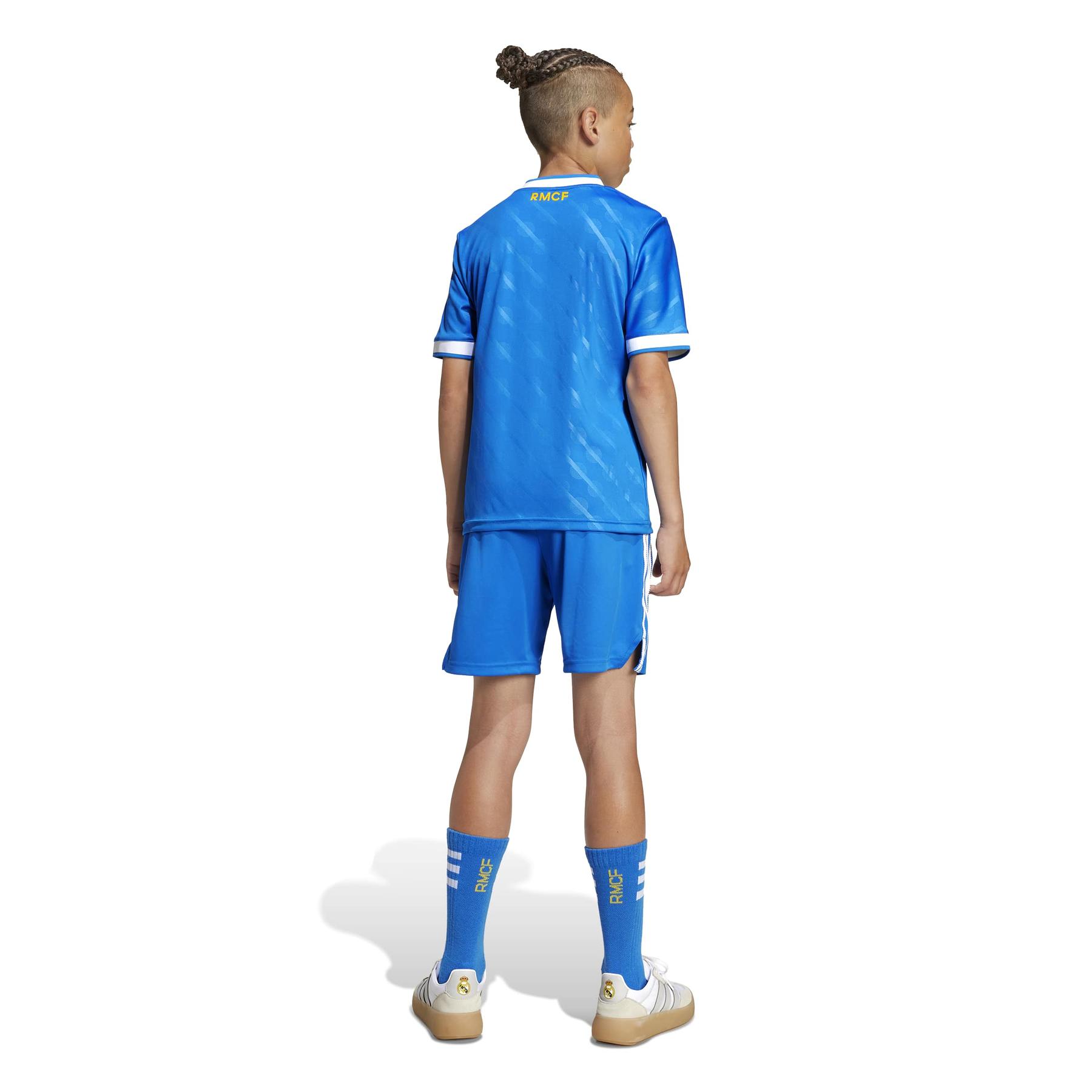 product/a/d/adidas_jp3931_7_apparel_on_model_back_view_white.jpg