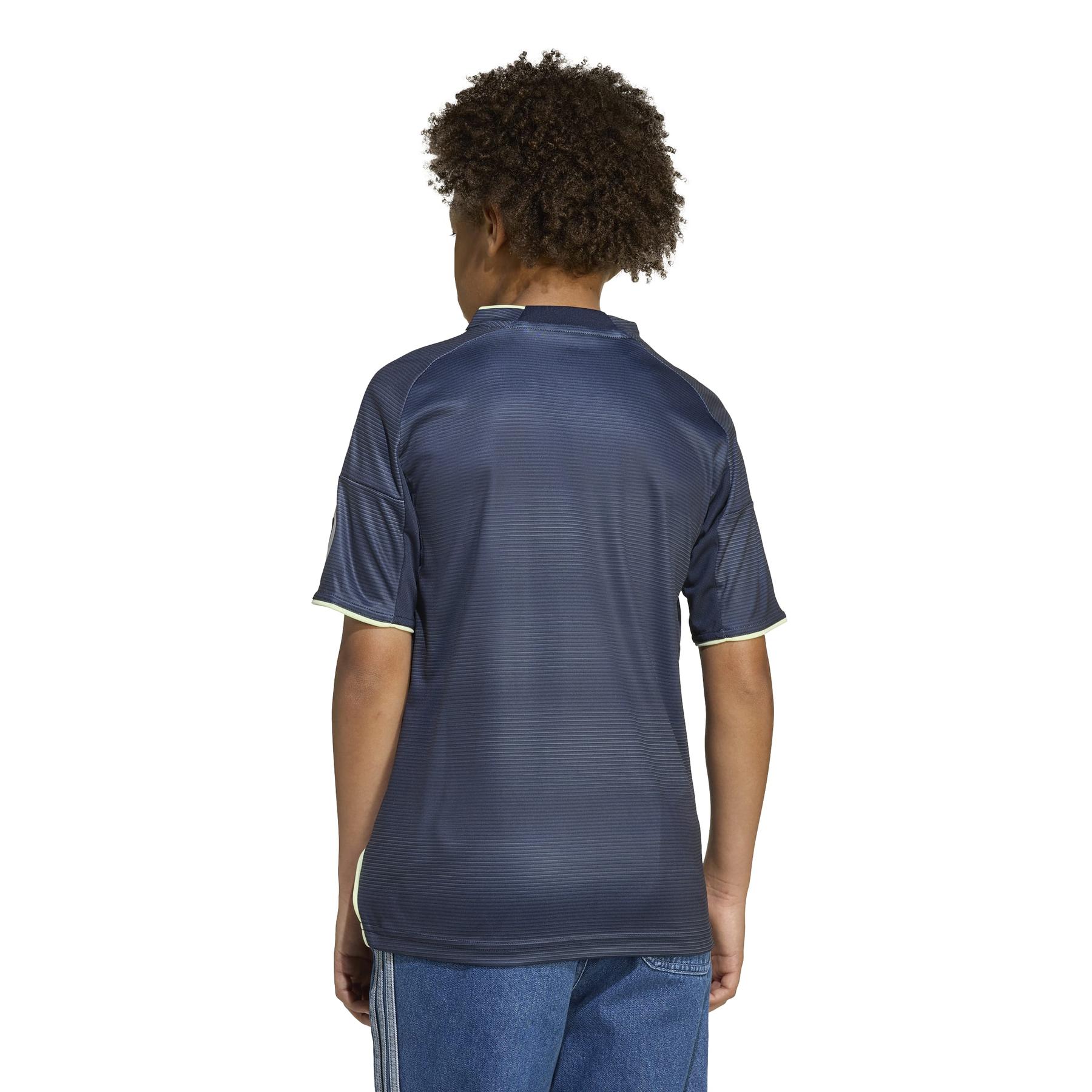 product/a/d/adidas_jp3947_4_apparel_on_model_back_view_white.jpg