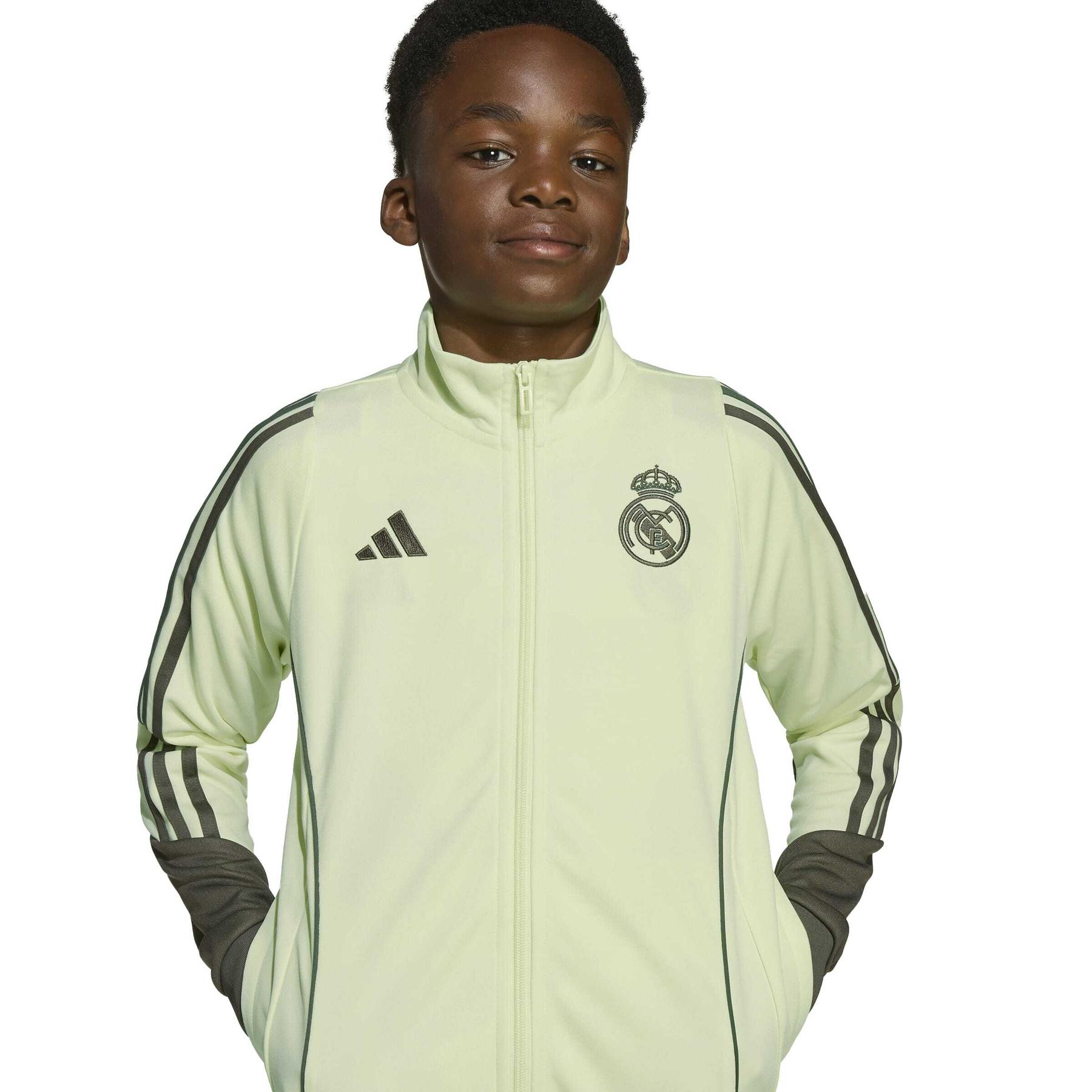 product/a/d/adidas_jp4014_4_apparel_on_model_detail_view_1_white.jpg