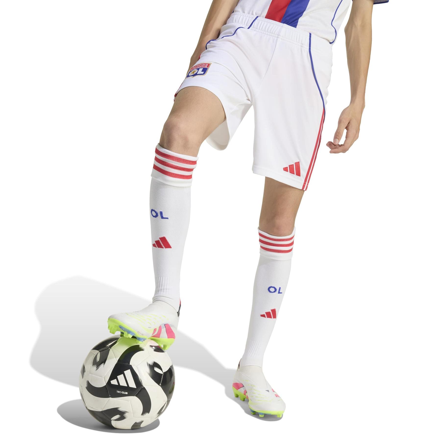 product/a/d/adidas_jp4093_5_apparel_on_model_detail_view_1_white.jpg