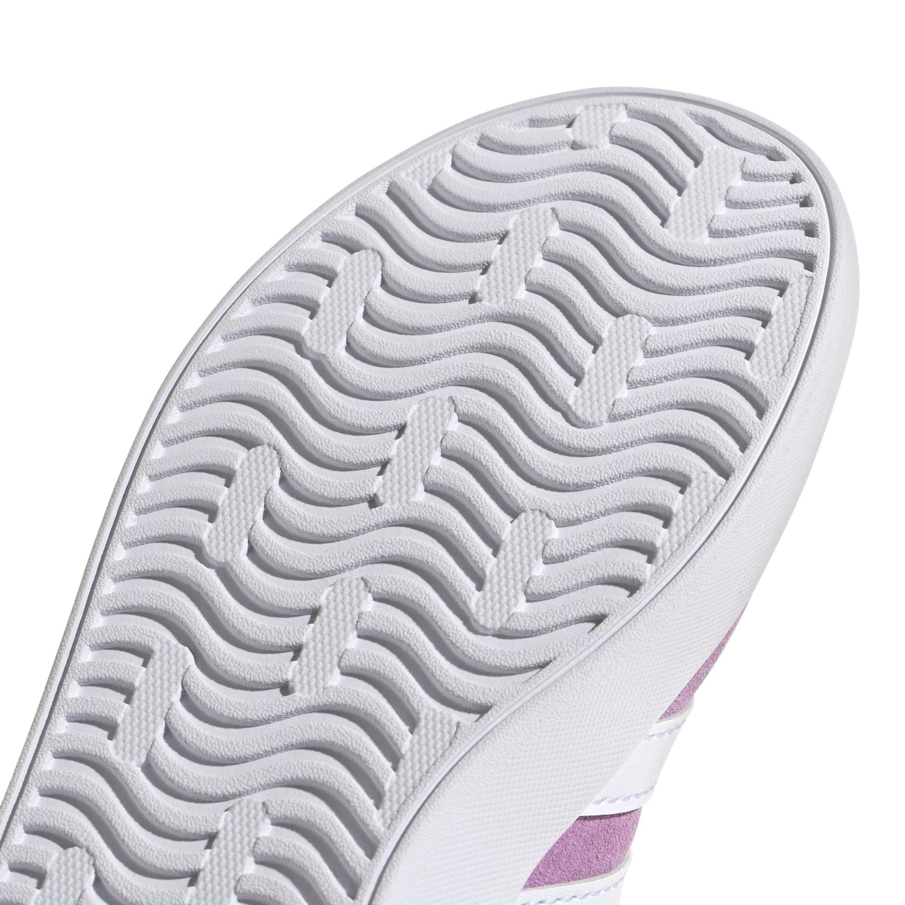 product/a/d/adidas_jp7832_9_footwear_photography_detail_view_2_white-nw091625.jpg