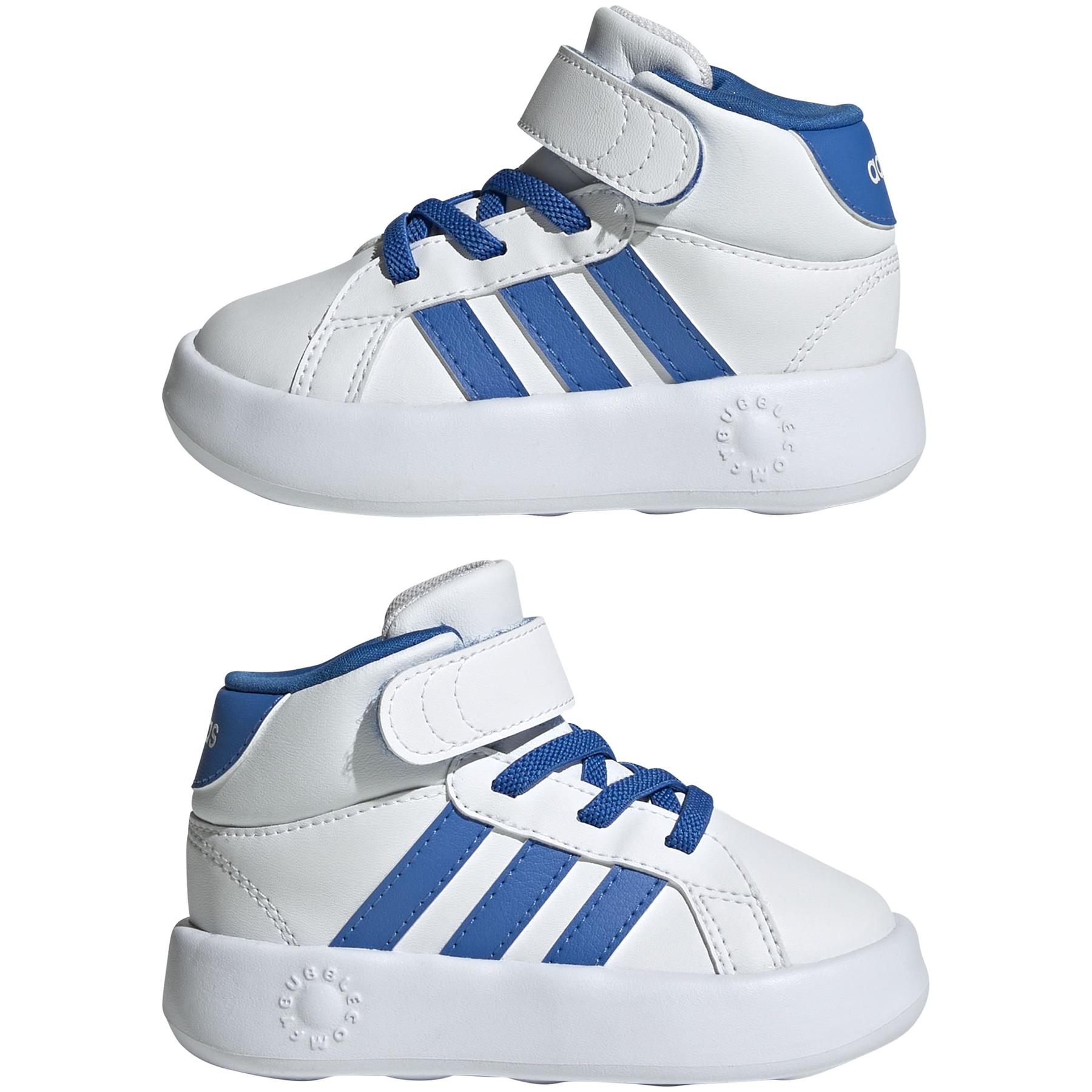 product/a/d/adidas_jq5678_10_footwear_photography_mirrored_pair_view_white-nw091625.jpg