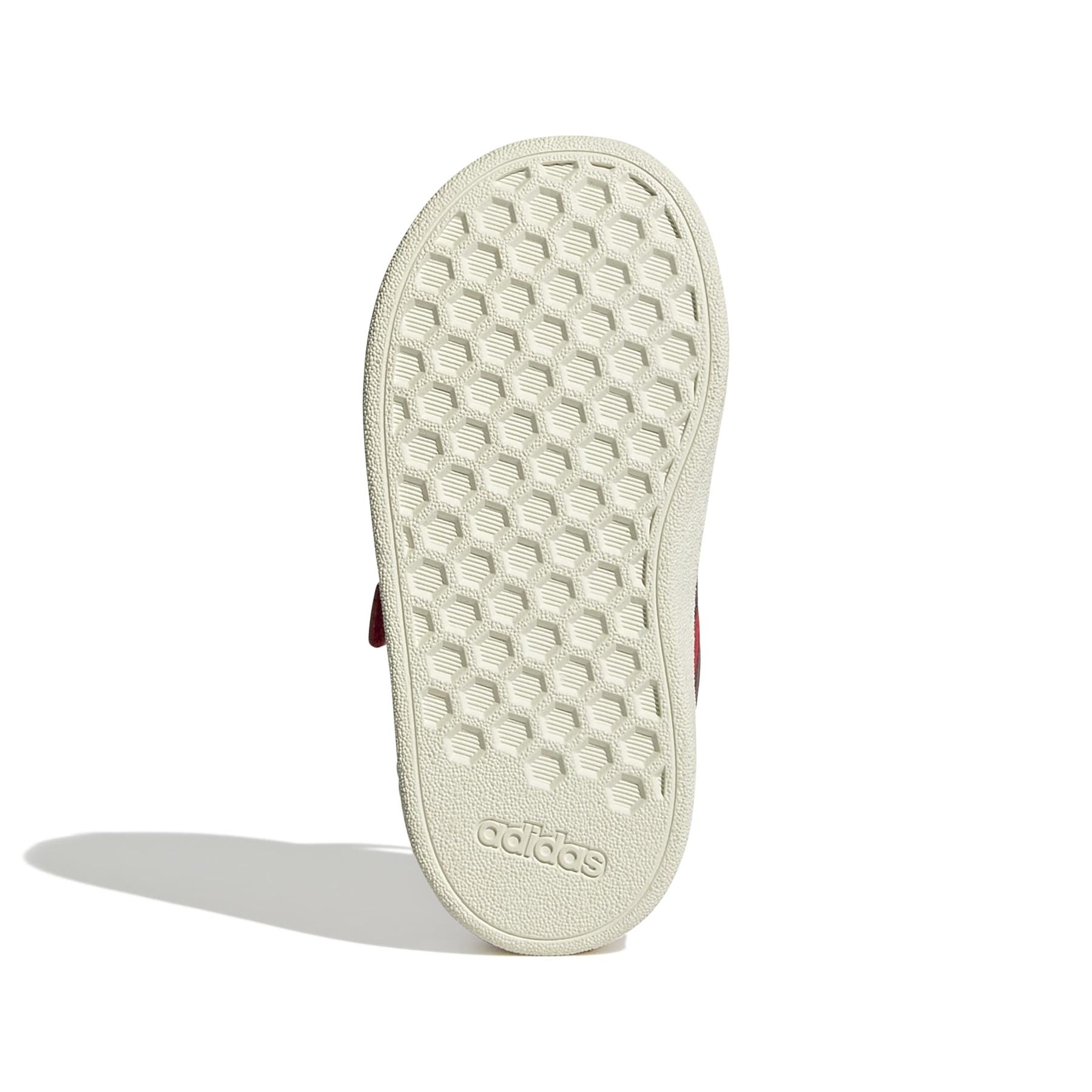 product/a/d/adidas_jr0777_4_footwear_photography_bottom_view_white-nw091625.jpg