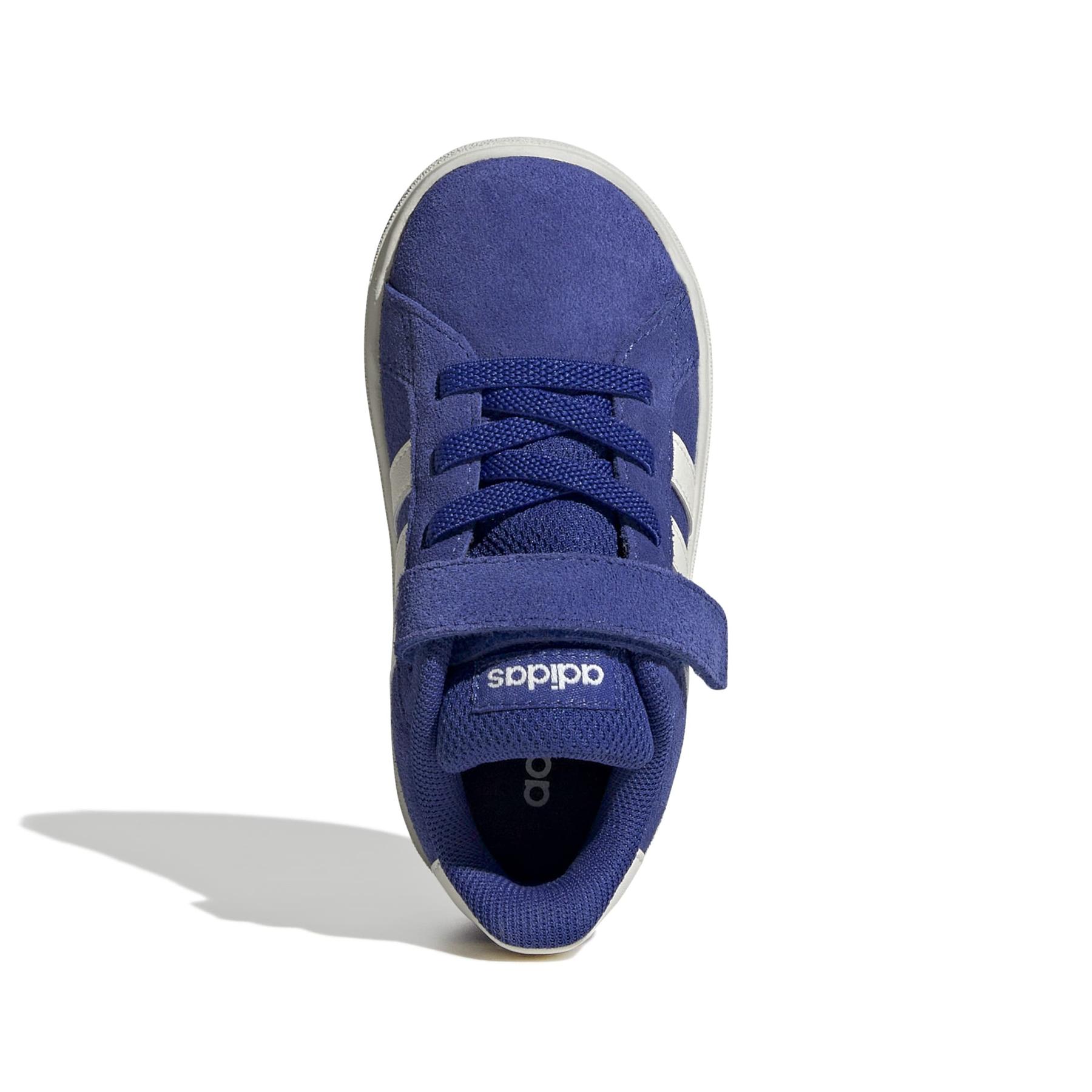 product/a/d/adidas_jr0780_3_footwear_photography_top_portrait_view_white-nw091625.jpg