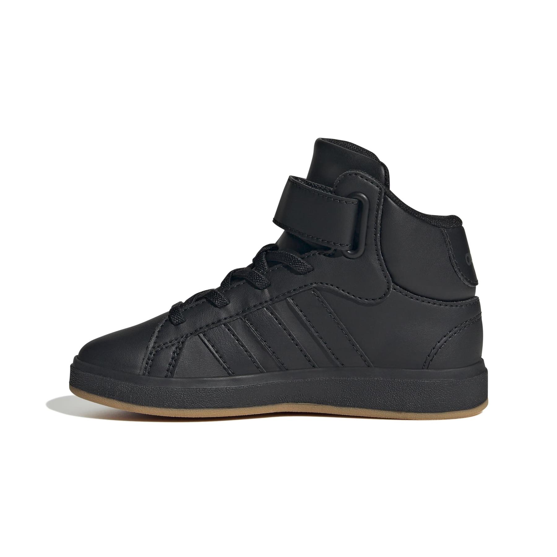 product/a/d/adidas_jr0804_5_footwear_photography_side_medial_center_view_white.jpg