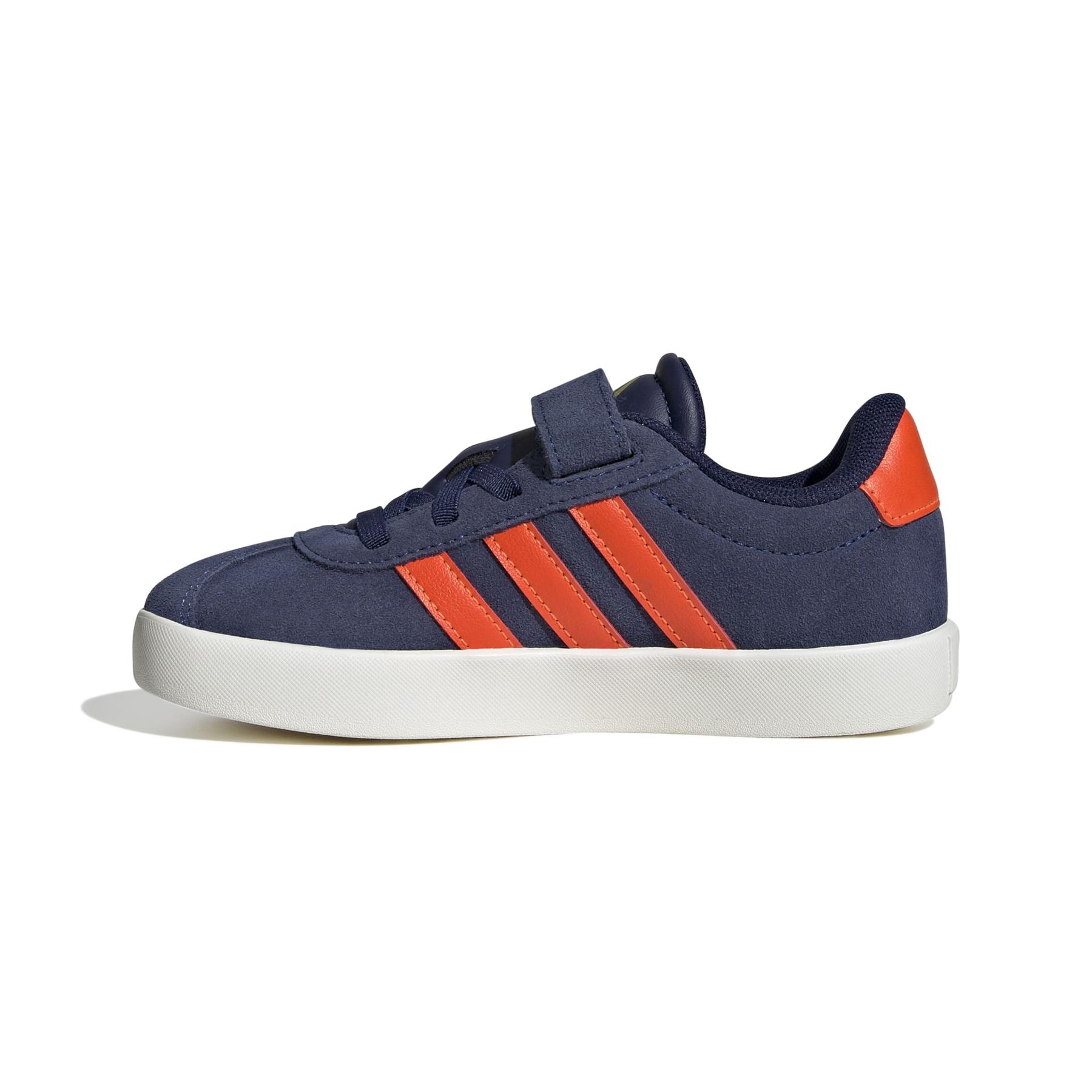product/a/d/adidas_jr2215_5_footwear_photography_side_medial_center_view_white-nw091625.jpg