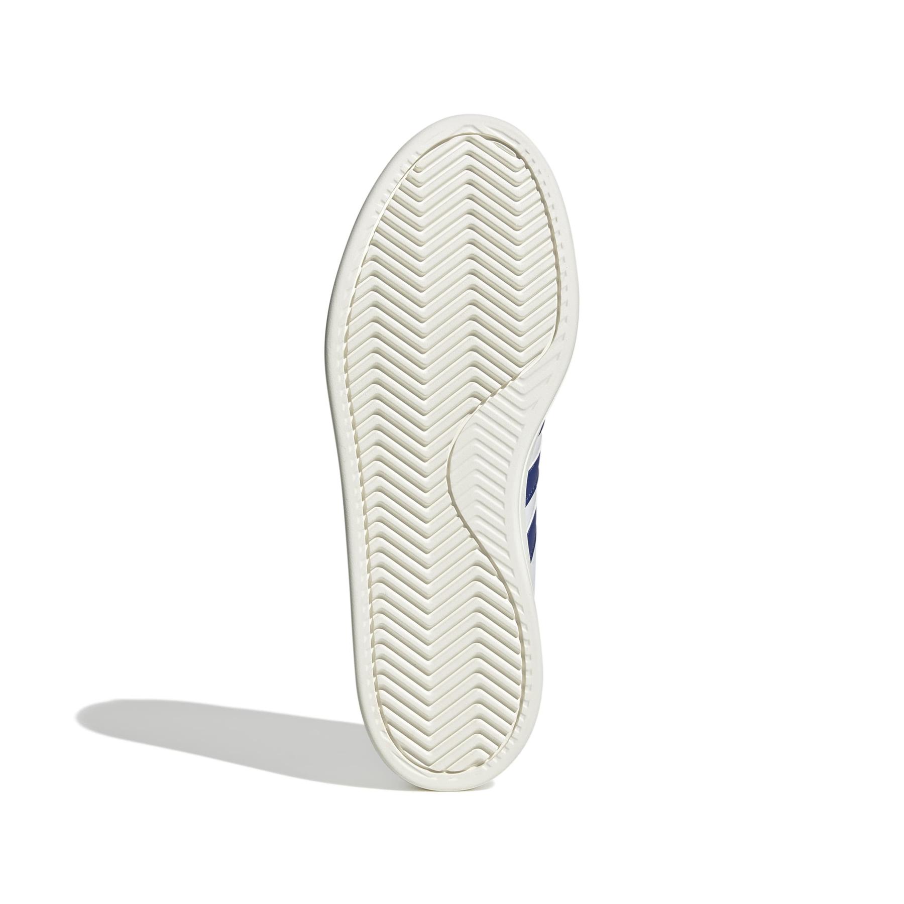 product/a/d/adidas_jr2225_4_footwear_photography_bottom_view_white-nw091625.jpg