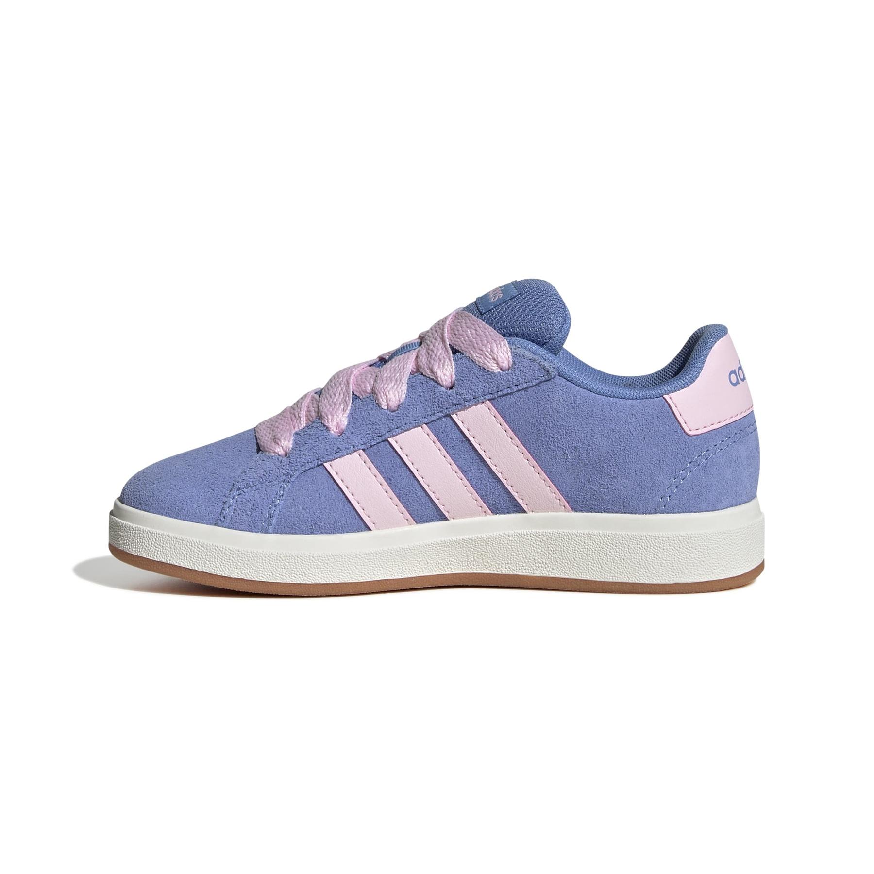product/a/d/adidas_jr2228_5_footwear_photography_side_medial_center_view_white-nw091625.jpg
