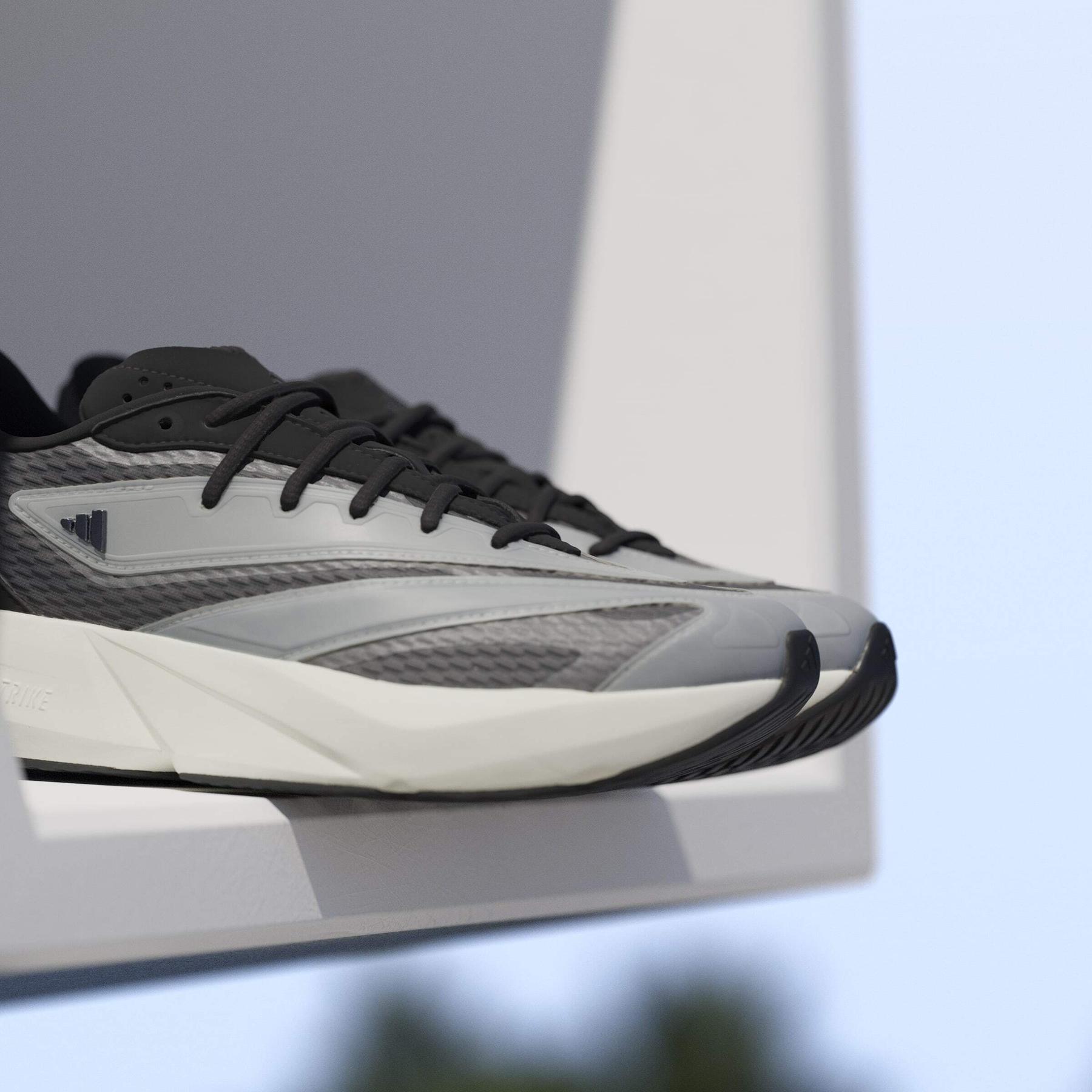 product/a/d/adidas_js0913_23_footwear_photography_heromrktng_view_10-nw091725.jpg