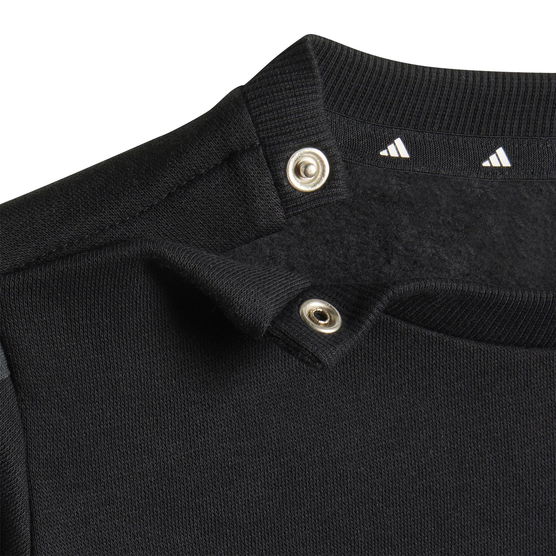 product/a/d/adidas_jw2456_black-white_4.jpg
