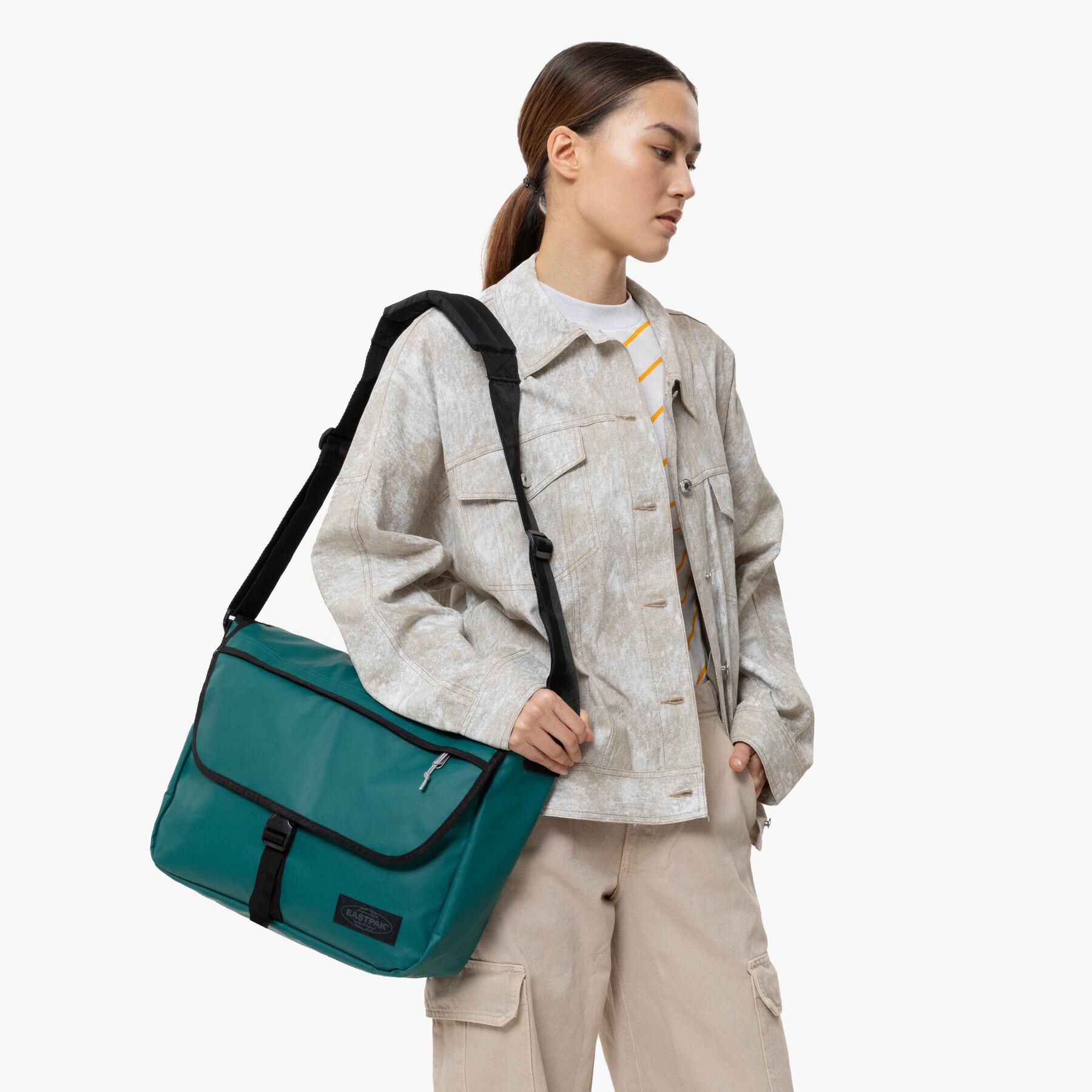 product/e/a/eastpak_ek00026e3o7_10-nw052924.jpg