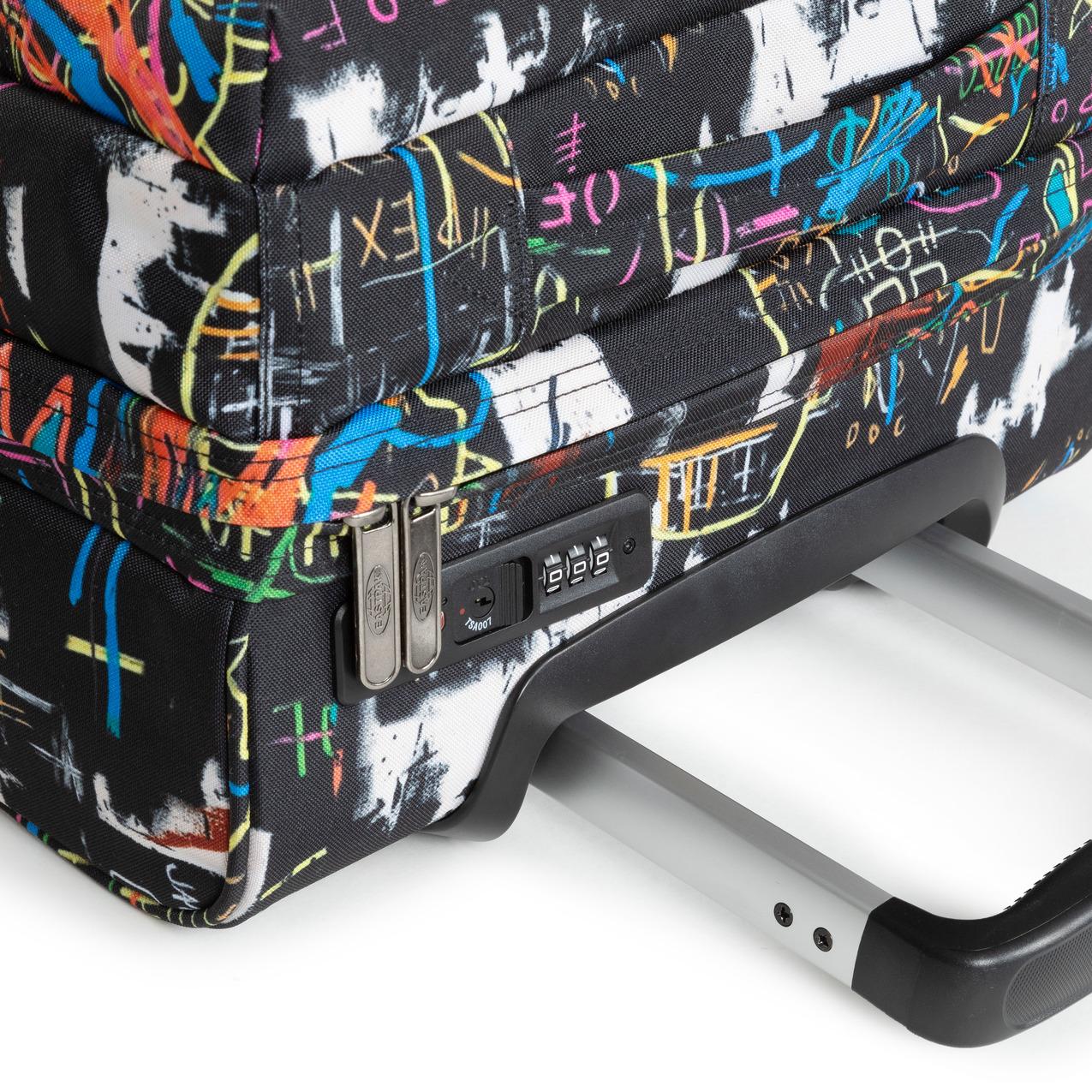 product/e/a/eastpak_ek0a5ba74y3_basquiat-kings-of-egypt-2_15.jpg