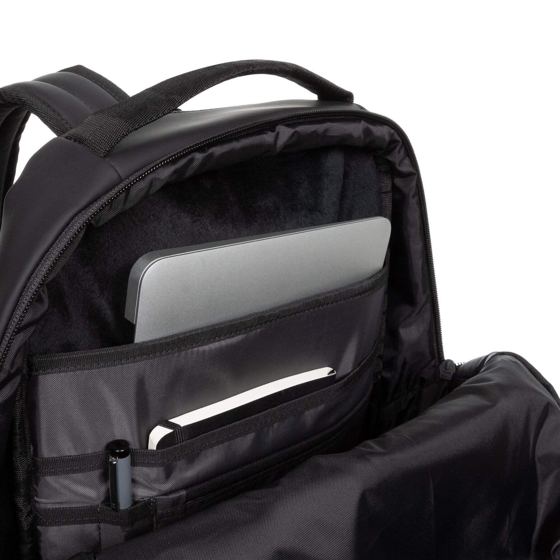 product/e/a/eastpak_ek0a5be91f5_9.jpg