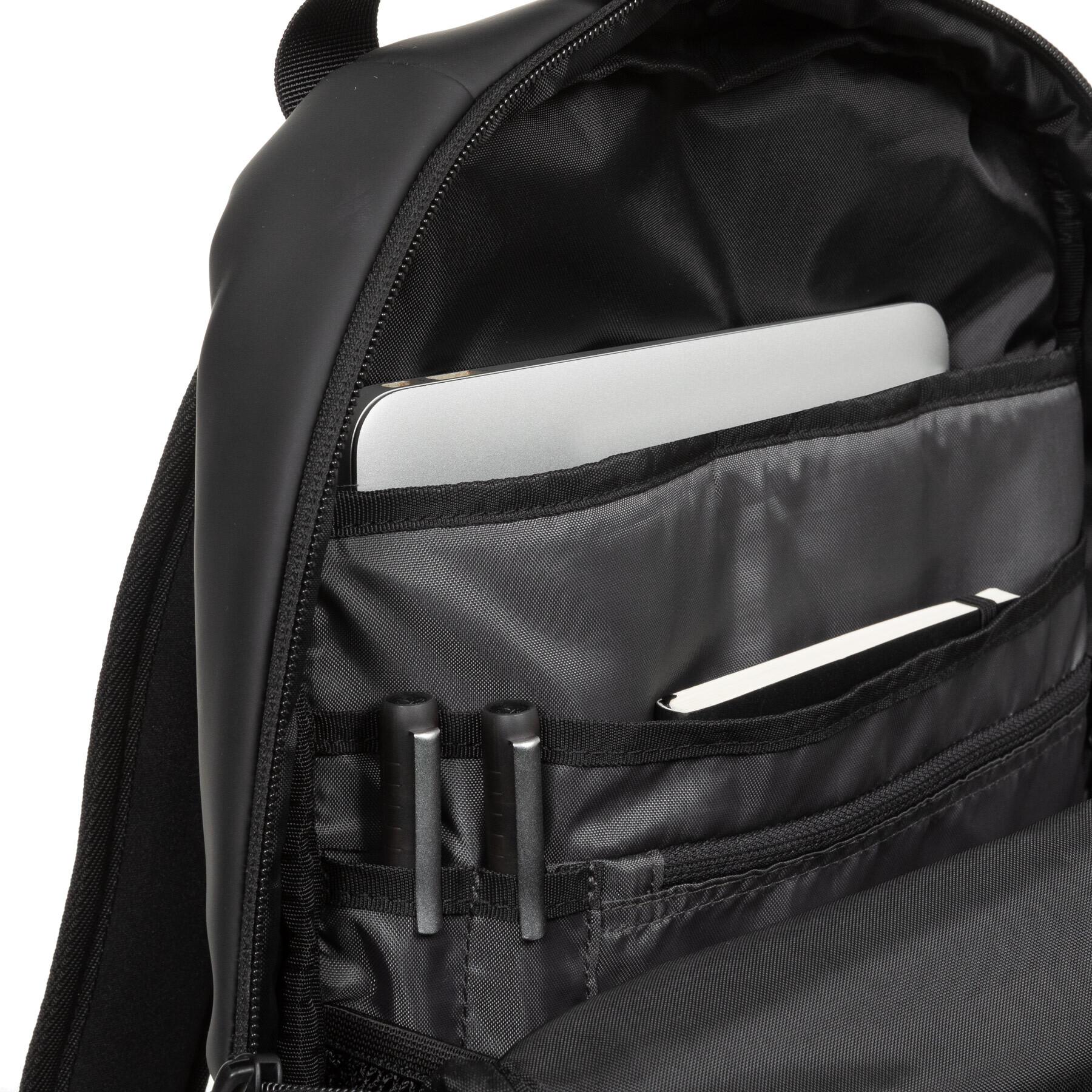 product/e/a/eastpak_ek0a5bhu1f5_8-nw052924.jpg