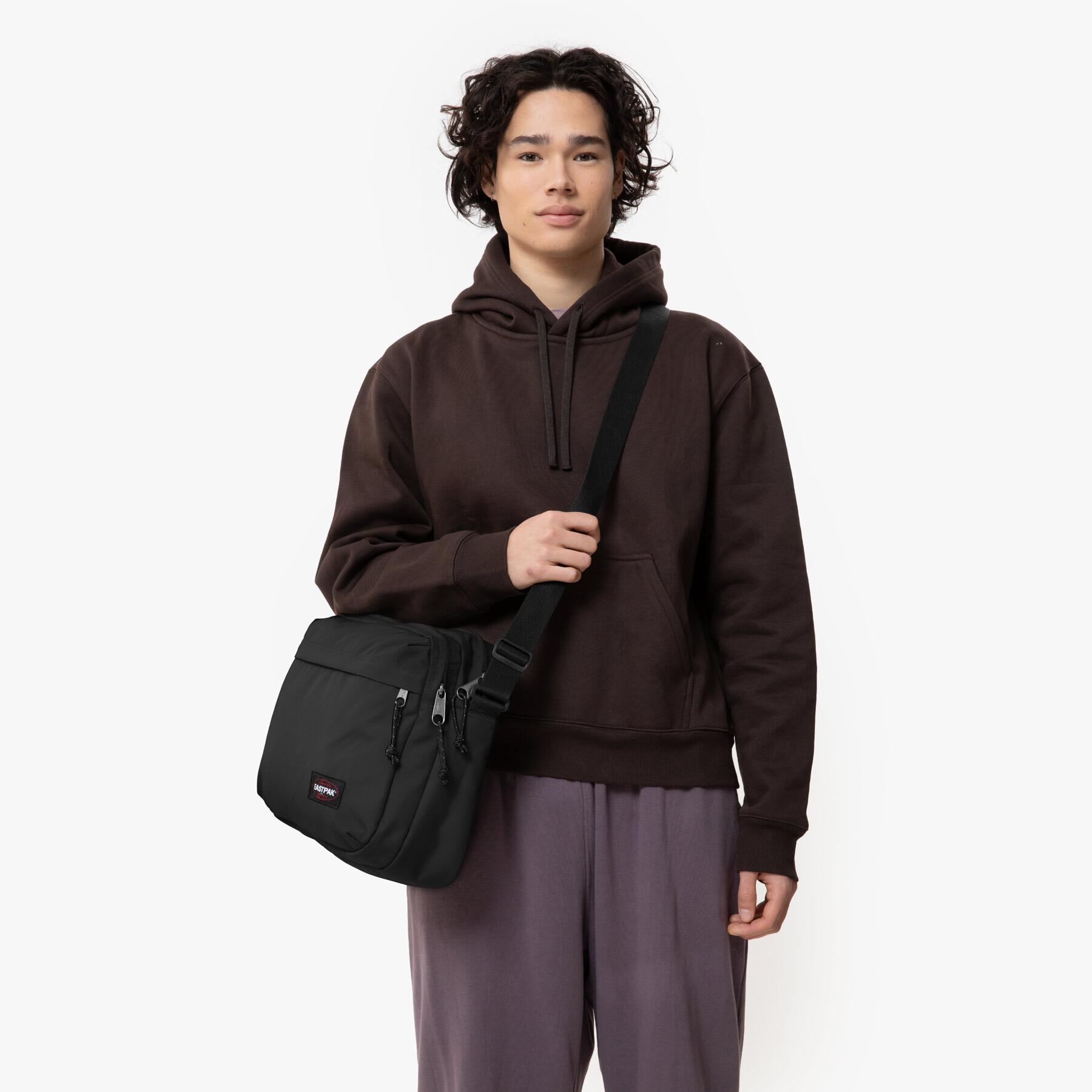 product/e/a/eastpak_ek0a5bir008_black_6.jpg