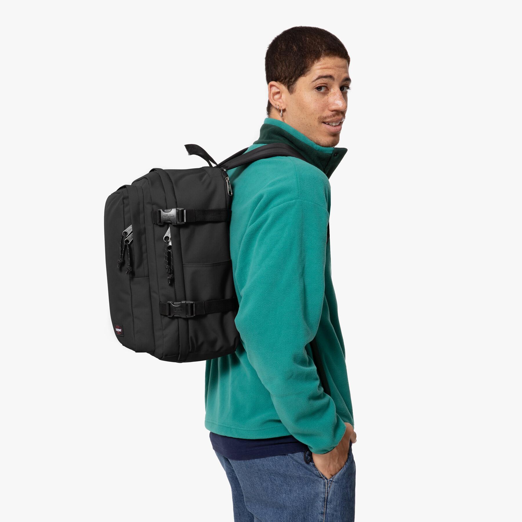 product/e/a/eastpak_ek0a5bkd008_008-black_4.jpg