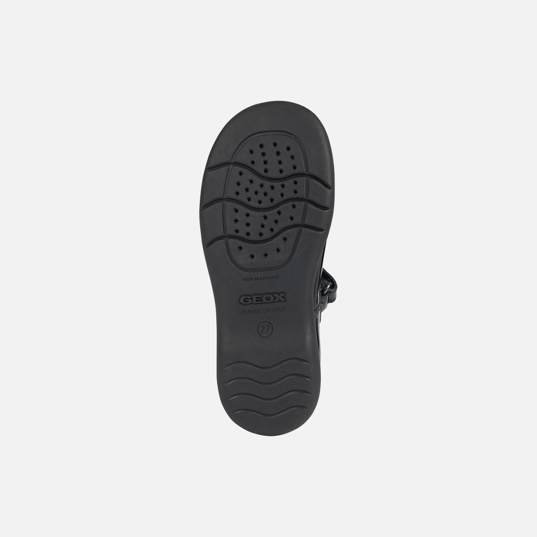 product/g/e/geox_j16fha_00066_c9999_black_7.jpg