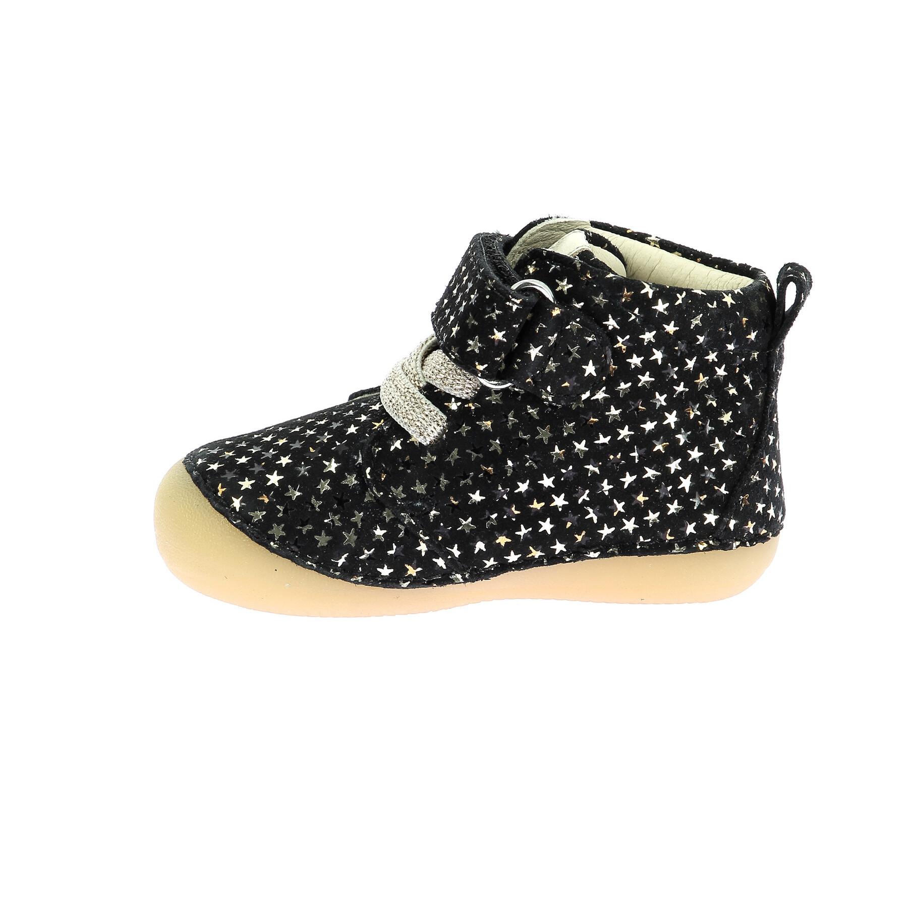 product/k/i/kickers_972422-10-81_noir-etoiles_4.jpg