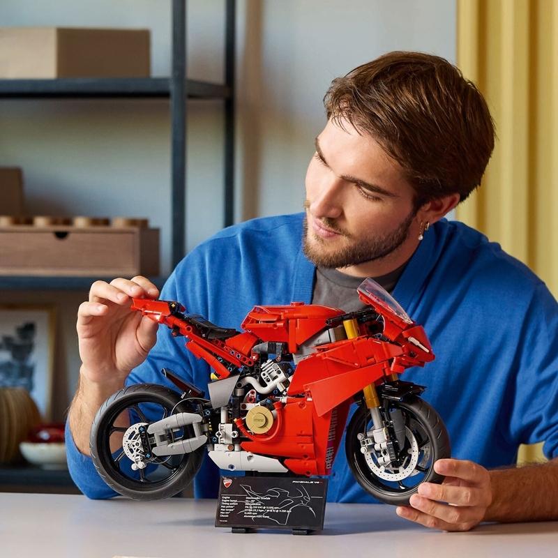 product/l/e/lego_a2502077_rouge_5.jpg
