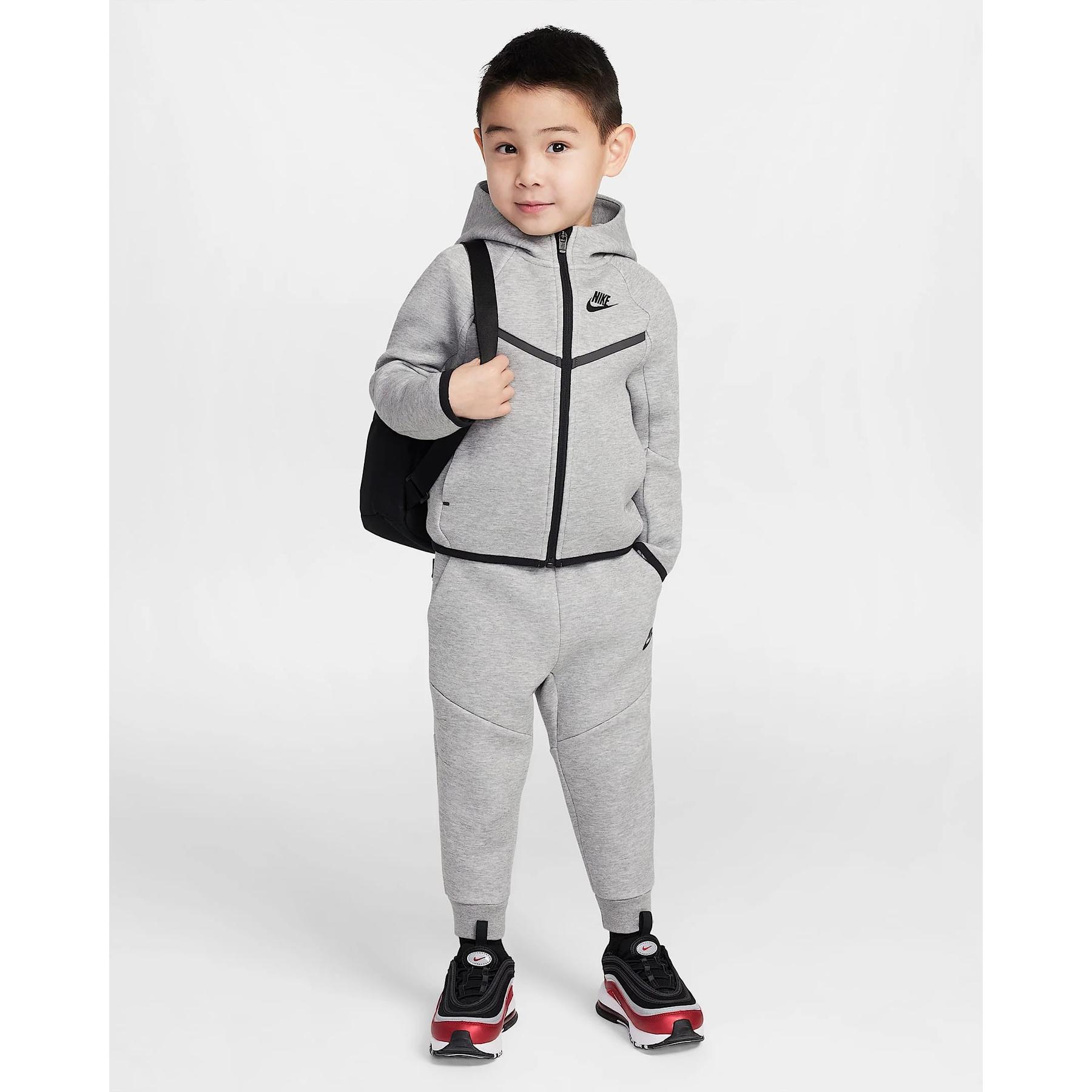 product/n/i/nike_86m880-042_noir-argente_2.jpg