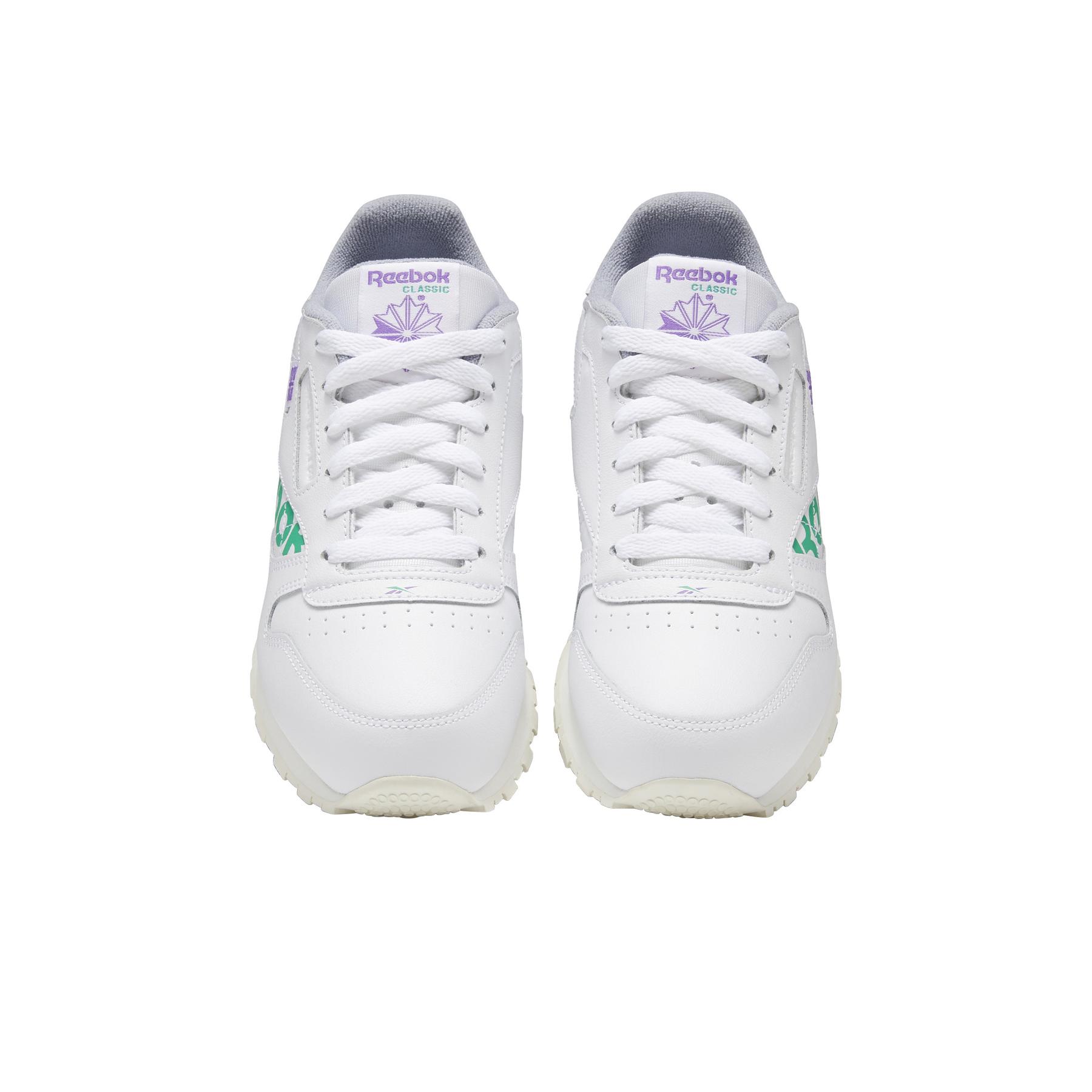 product/r/e/reebok-classics_dv9598_2_footwear_photography_top_portrait_view_white_000.jpg