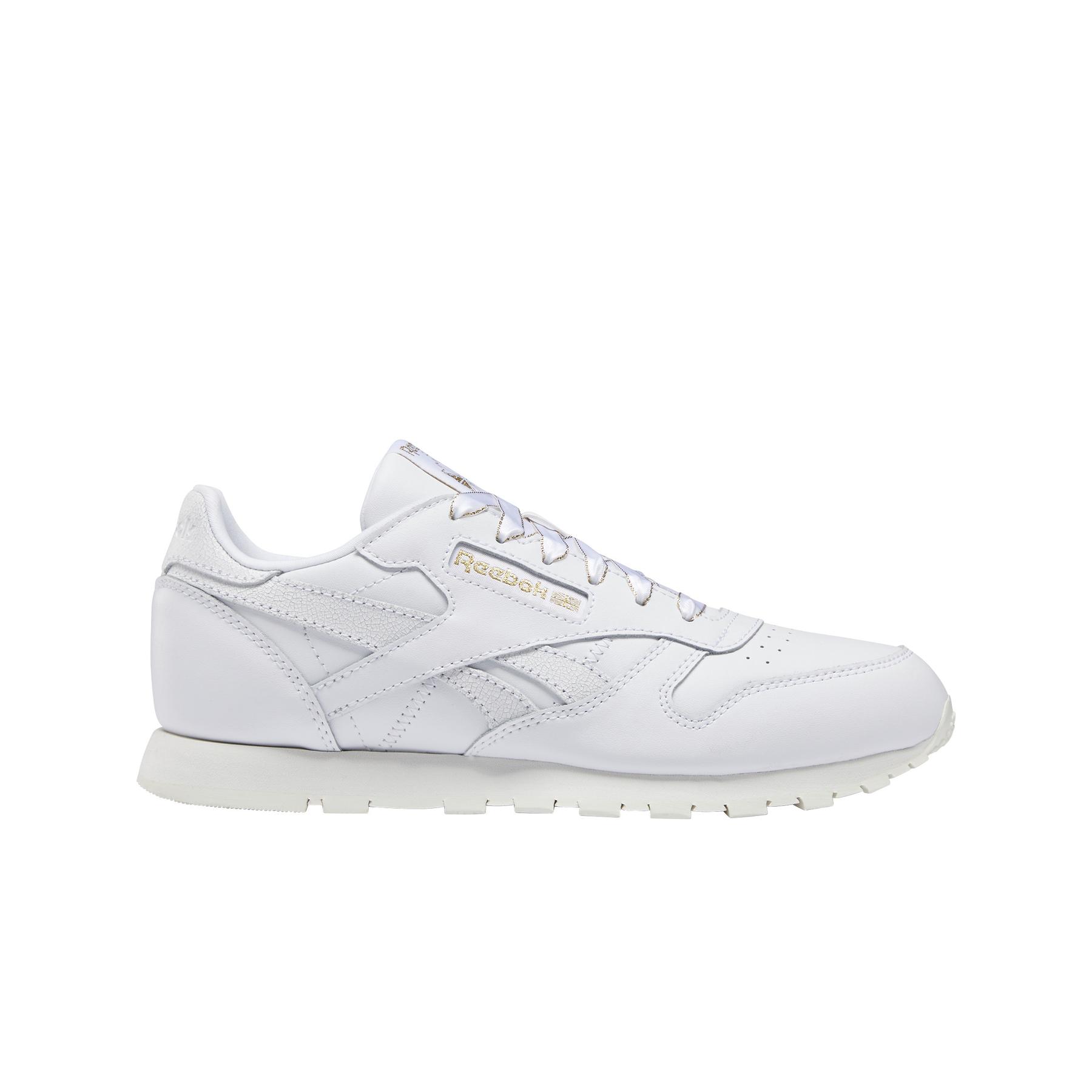product/r/e/reebok-classics_dv9631_1_footwear_photography_side_lateral_center_view_white_000.jpg